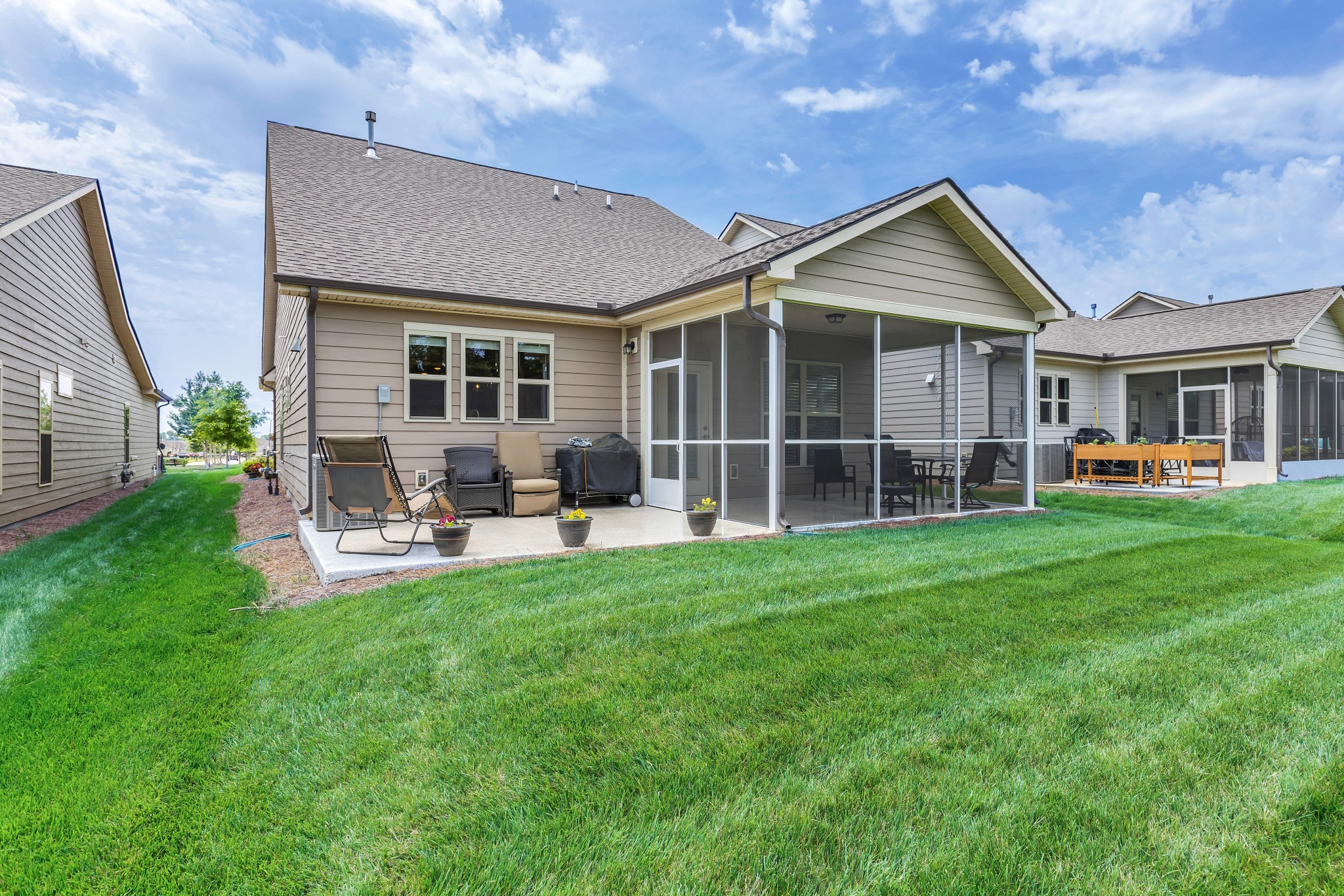 Spring Hill, Tennessee, 37174, United States, 3 Bedrooms Bedrooms, ,2 BathroomsBathrooms,Residential,For Sale,1821005