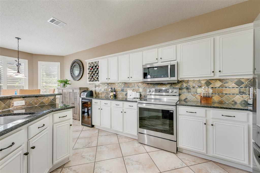 Rowlett, Texas, 75089, United States, 4 Bedrooms Bedrooms, ,3 BathroomsBathrooms,Residential,For Sale,1918361