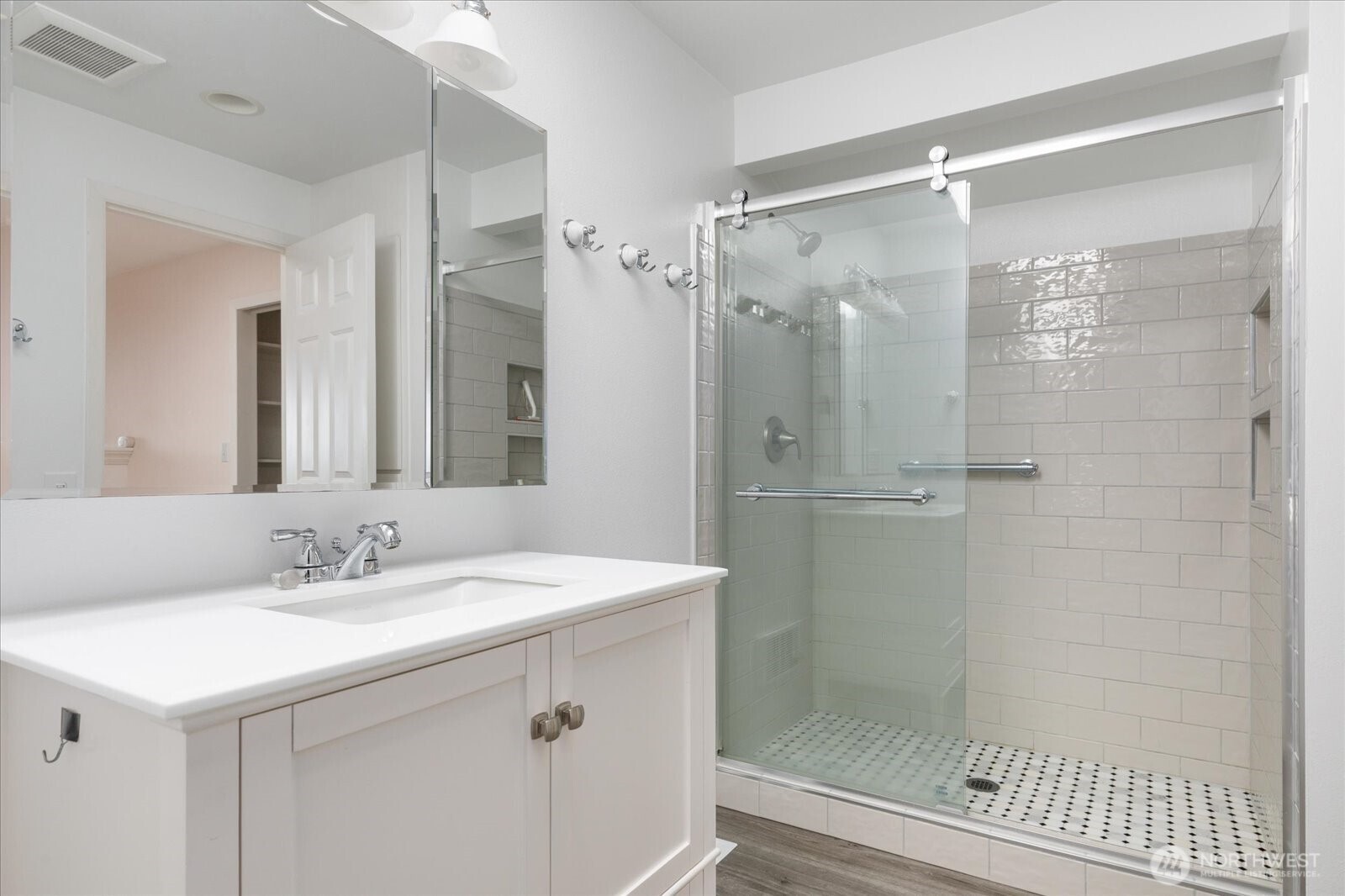 Oak Harbor, Washington, 98277, United States, 3 Bedrooms Bedrooms, ,1 BathroomBathrooms,Residential,For Sale,1868219