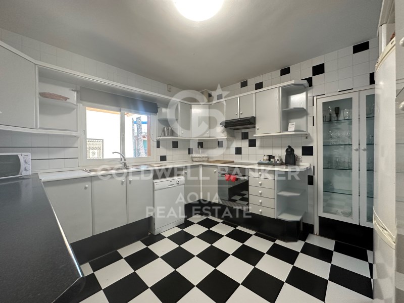 l'Alfàs del Pi, Comunidad Valenciana, ES, 6 Bedrooms Bedrooms, ,5 BathroomsBathrooms,Residential,For Sale,1699845