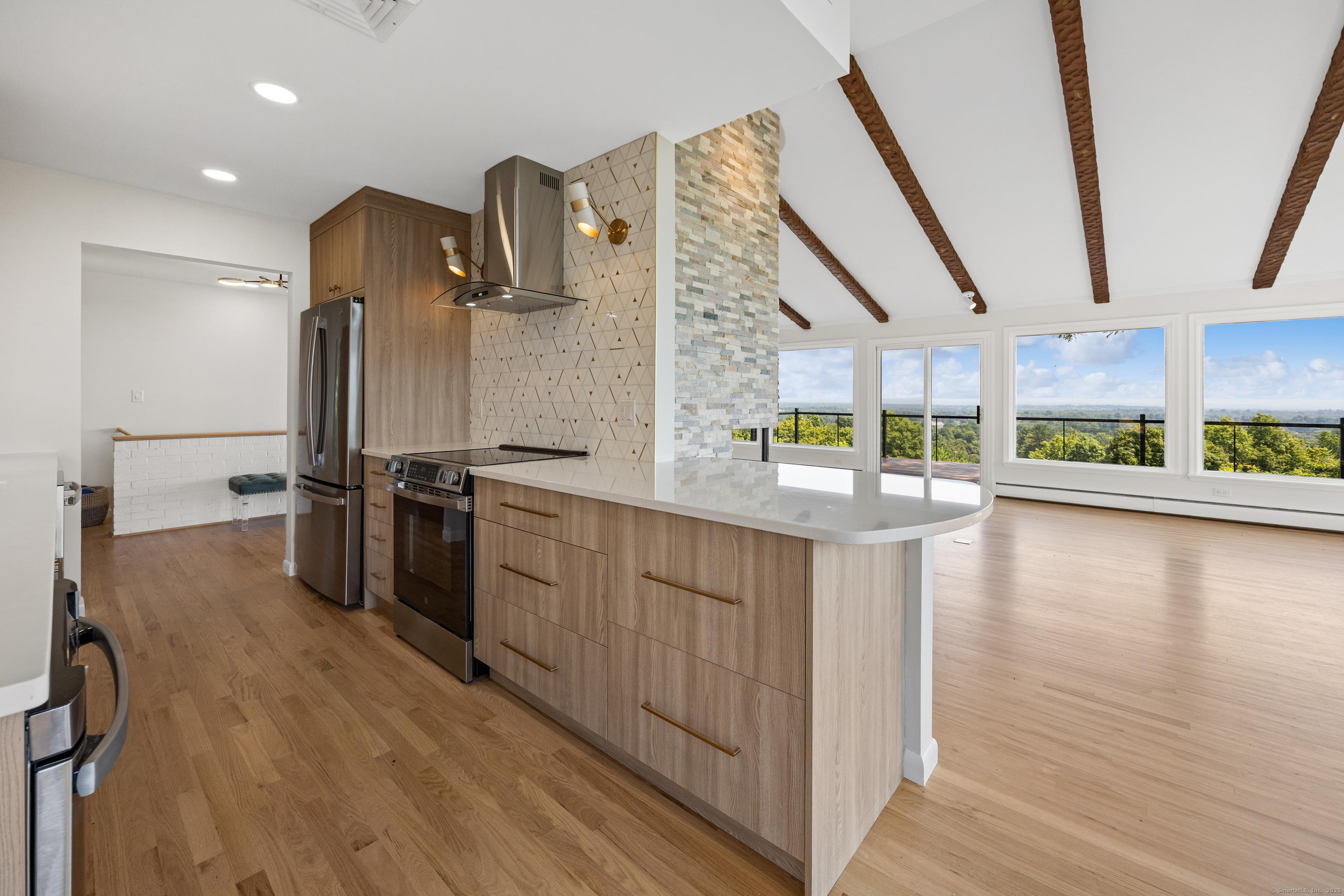 West Hartford, Connecticut, 06117, United States, 4 Bedrooms Bedrooms, ,3 BathroomsBathrooms,Residential,For Sale,1914164