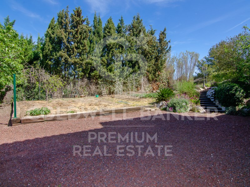 Cerdanyola del Vallès, Catalonia, ES, 5 Bedrooms Bedrooms, ,3 BathroomsBathrooms,Residential,For Sale,1610457