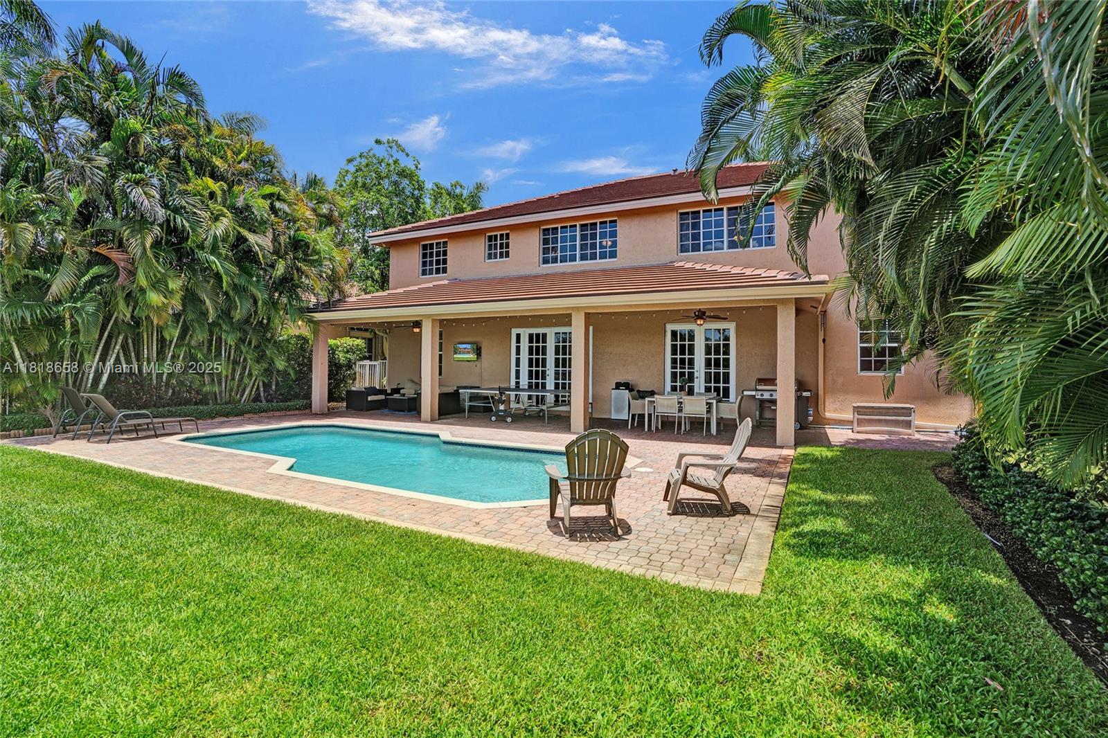 Weston, Florida, 33327, United States, 6 Bedrooms Bedrooms, ,4 BathroomsBathrooms,Residential,For Sale,1850132