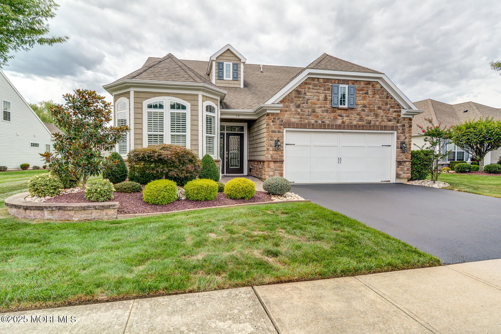 Farmingdale, New Jersey, 07727, United States, 3 Bedrooms Bedrooms, ,3 BathroomsBathrooms,Residential,For Sale,1942721