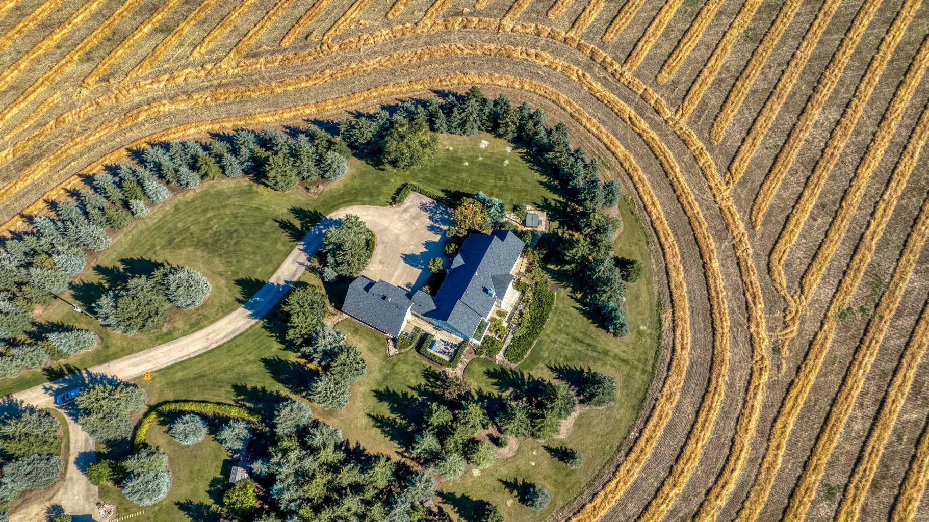 RURAL ROCKY VIEW COUNTY, Alberta, T3Z 1M8, CA, 5 Bedrooms Bedrooms, ,4 BathroomsBathrooms,Residential,For Sale,1836790
