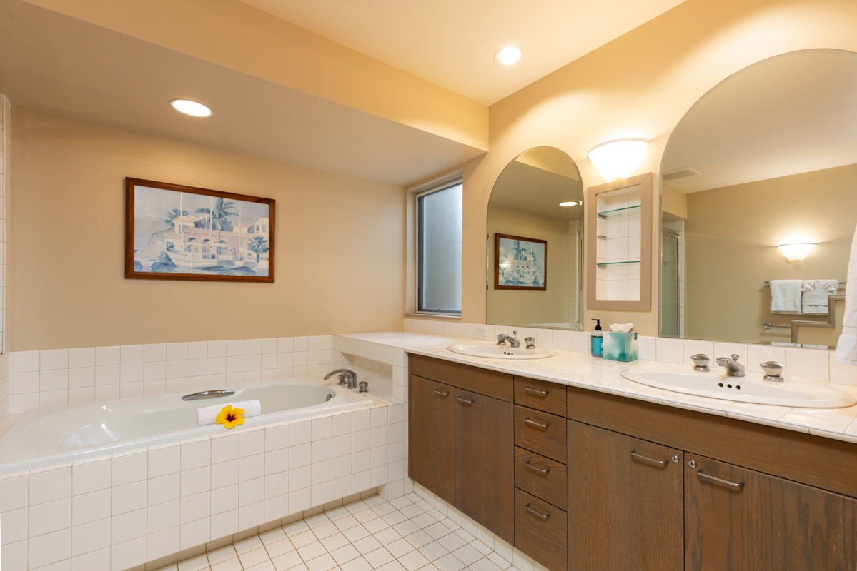 Waikoloa, Hawaii, 96738, United States, 2 Bedrooms Bedrooms, ,3 BathroomsBathrooms,Residential,For Sale,1993176