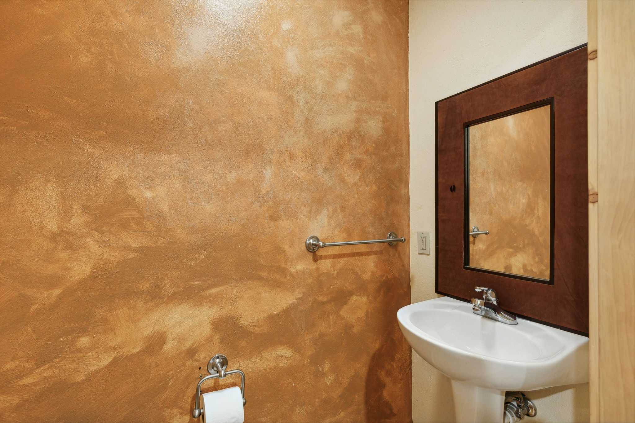   - 物件實景