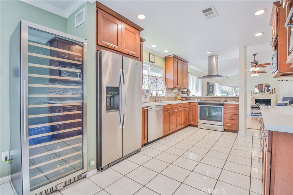 Valencia, California, 91354, United States, 3 Bedrooms Bedrooms, ,3 BathroomsBathrooms,Residential,For Sale,2034142