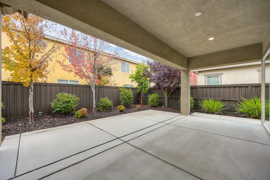 Sacramento, California, 95834, United States, 2 Bedrooms Bedrooms, ,2 BathroomsBathrooms,Residential,For Sale,1999739