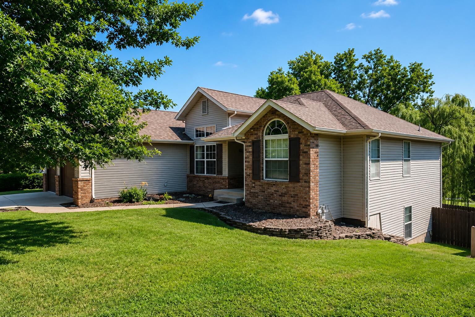 Julie Dr, Republic, MO 65738 #1