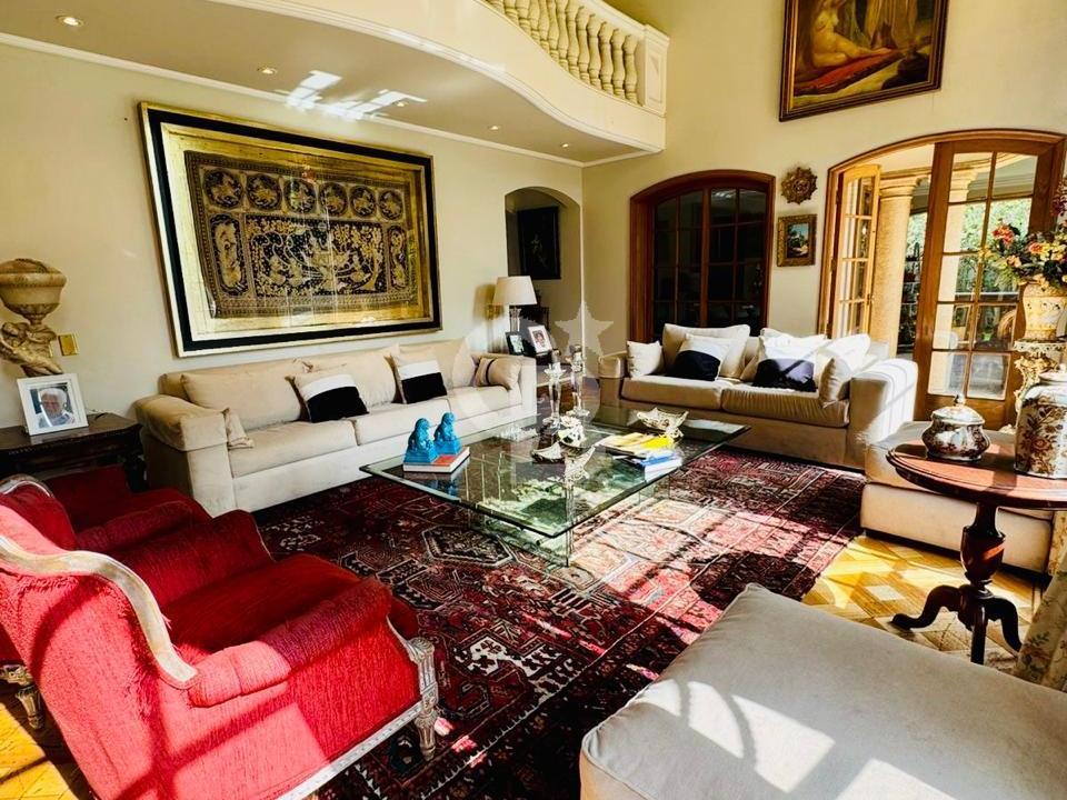 Lo Barnechea, Chile, 5 Bedrooms Bedrooms, ,5 BathroomsBathrooms,Residential,For Sale,1966133