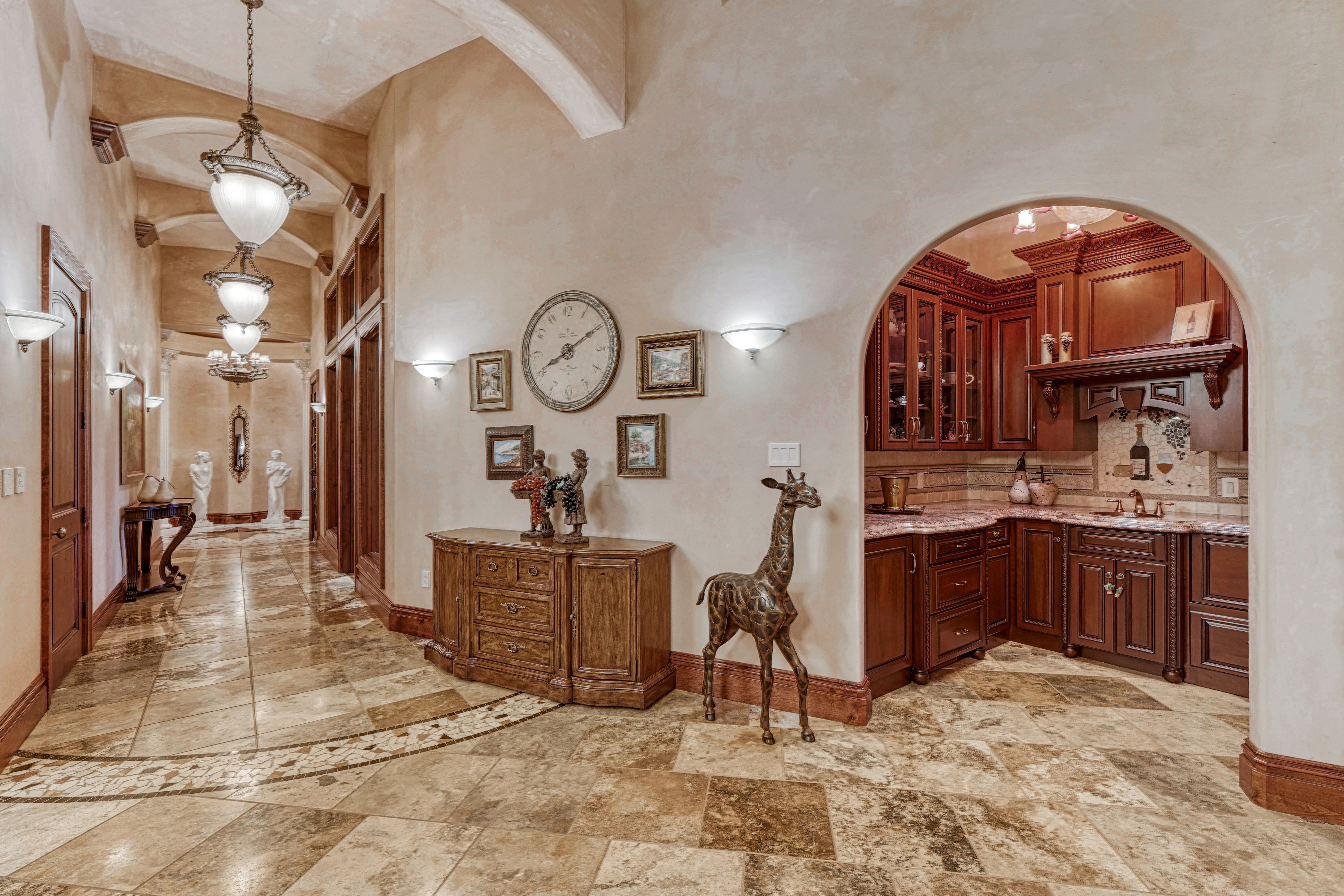  Extraordinary Estate on Pueblo