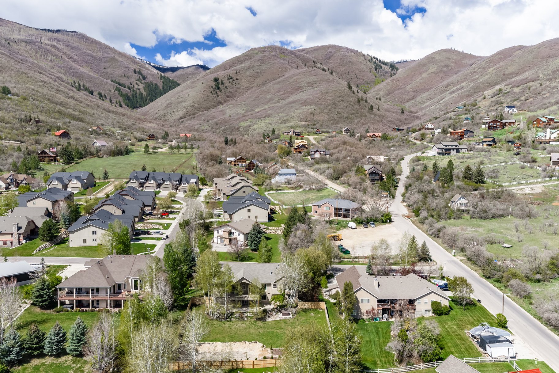  5 Bedroom Home in Midway with Valley Views - 物件實景