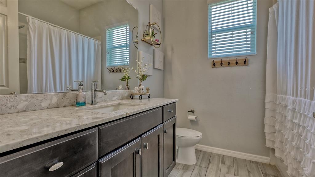 Parrish, Florida, 34219, United States, 4 Bedrooms Bedrooms, ,4 BathroomsBathrooms,Residential,For Sale,1960879