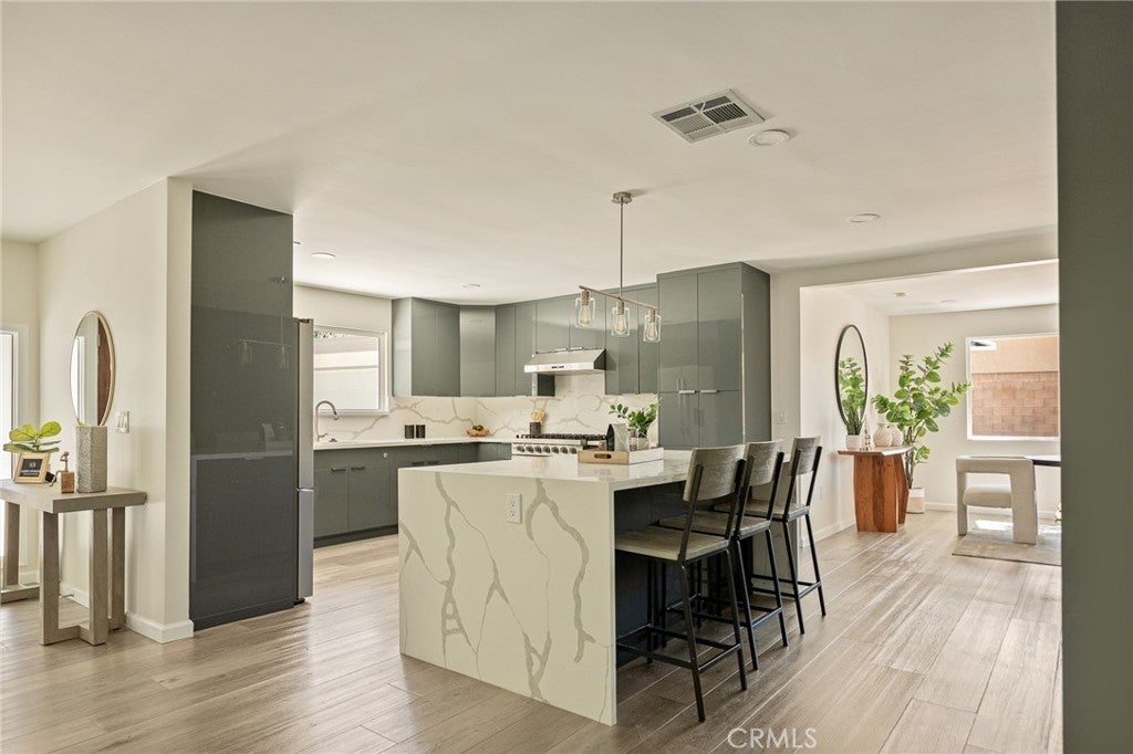 Redlands, California, 92373, United States, 4 Bedrooms Bedrooms, ,4 BathroomsBathrooms,Residential,For Sale,1900605