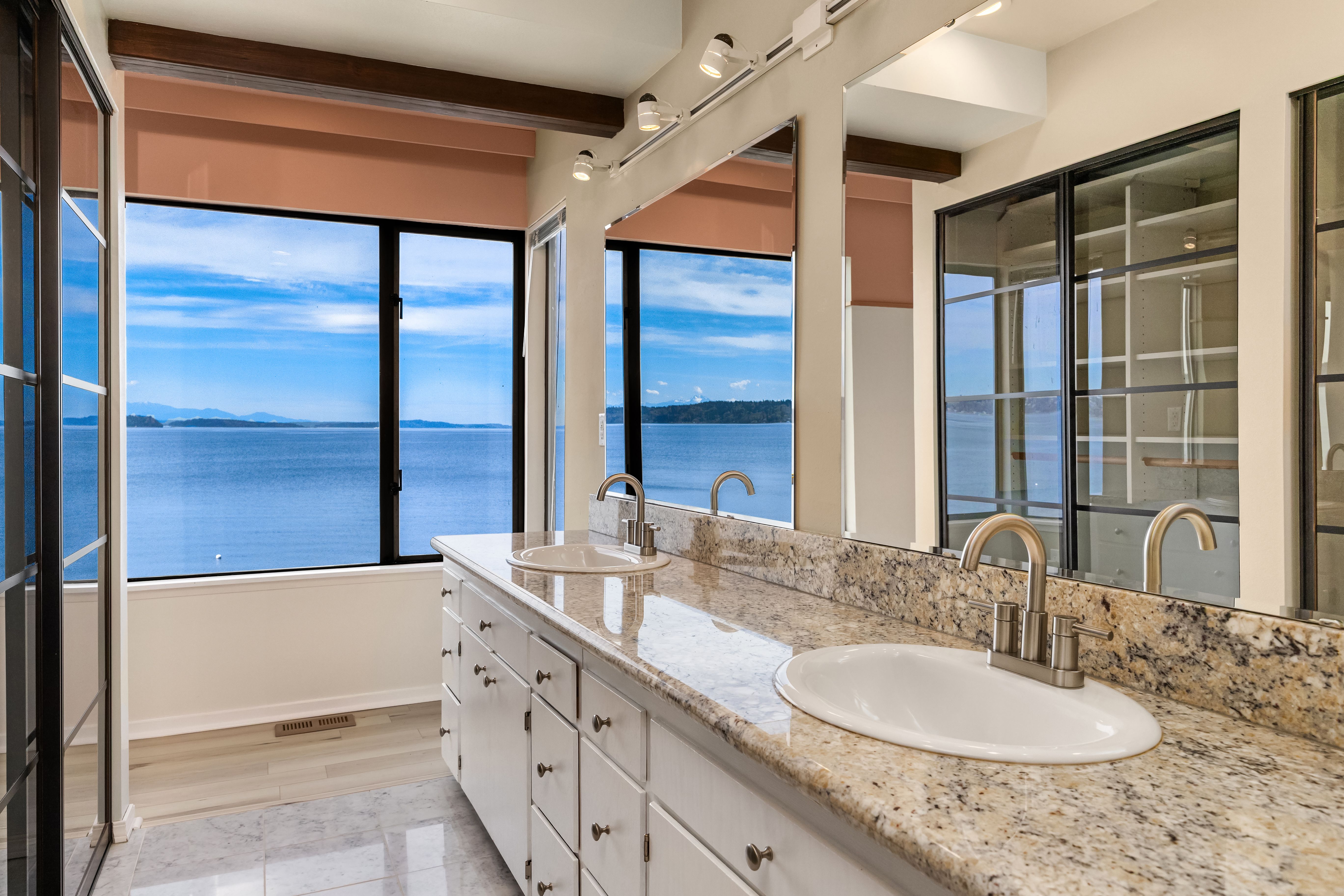  16611 Maplewild Ave SW, Burien, WA 98166 - 物件實景