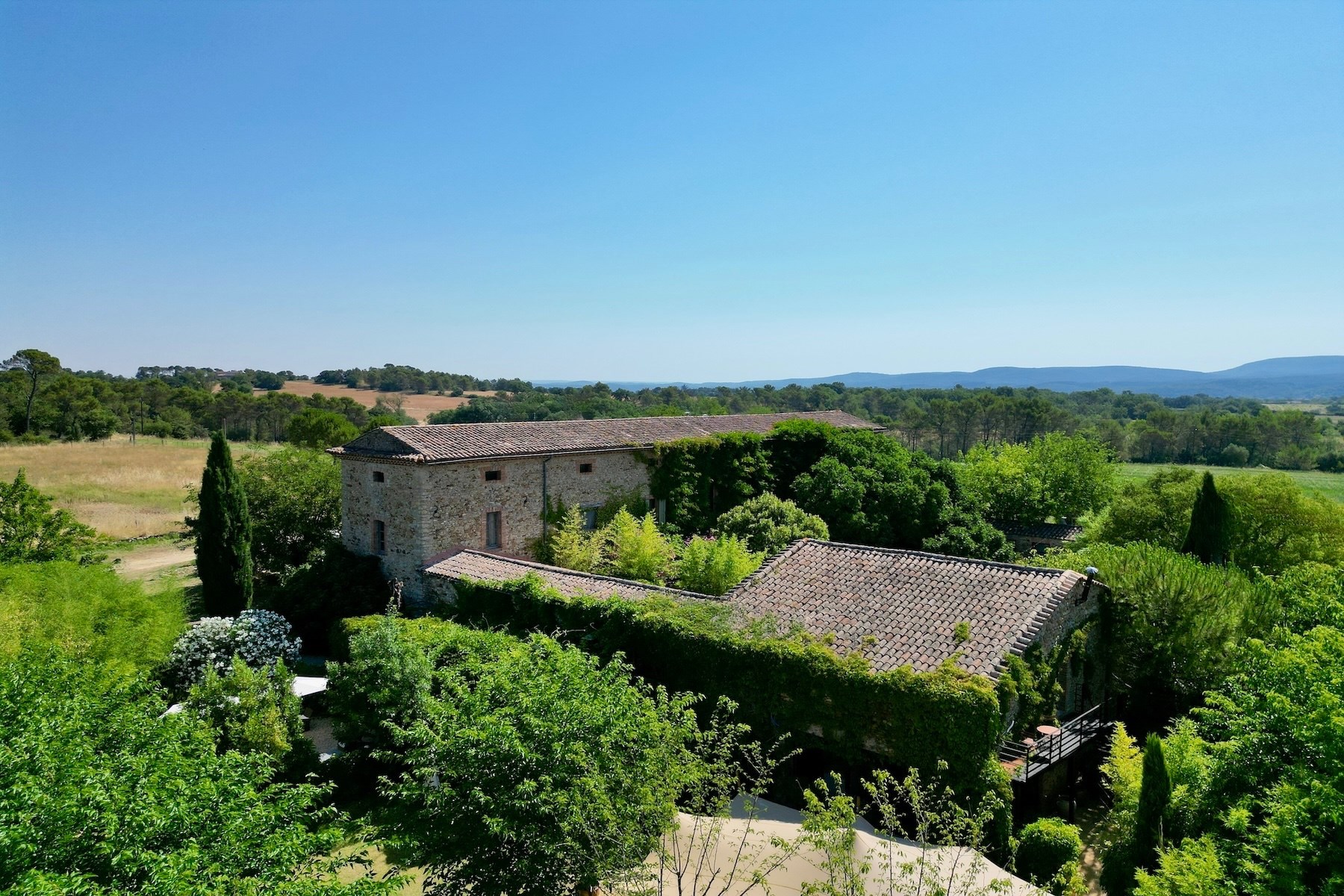  Exceptional Provençal Mas on 4.4 Hectares – Monumental Courtyard, Swimming Pool… - 物件實景