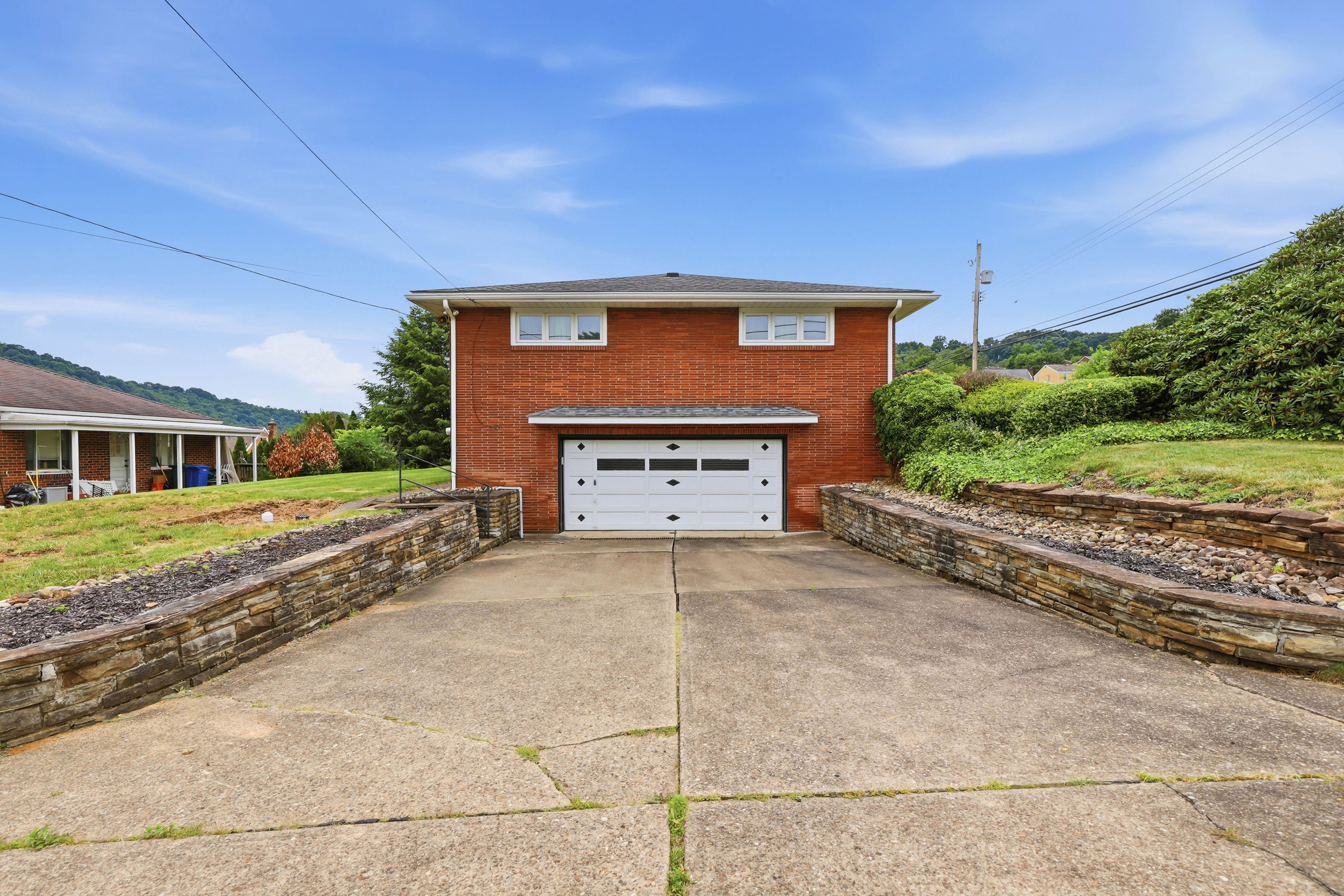  2219 Fawcett Avenue, White Oak, PA 15131 - 物件實景