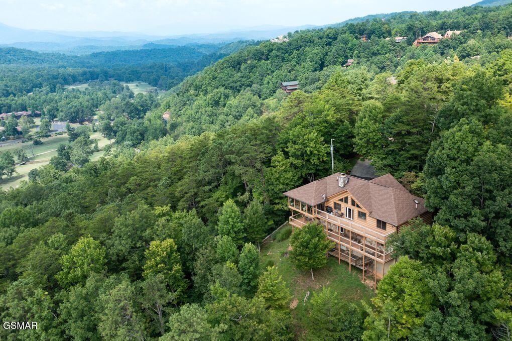 Gatlinburg, Tennessee, 37738, United States, 3 Bedrooms Bedrooms, ,3 BathroomsBathrooms,Residential,For Sale,1977733