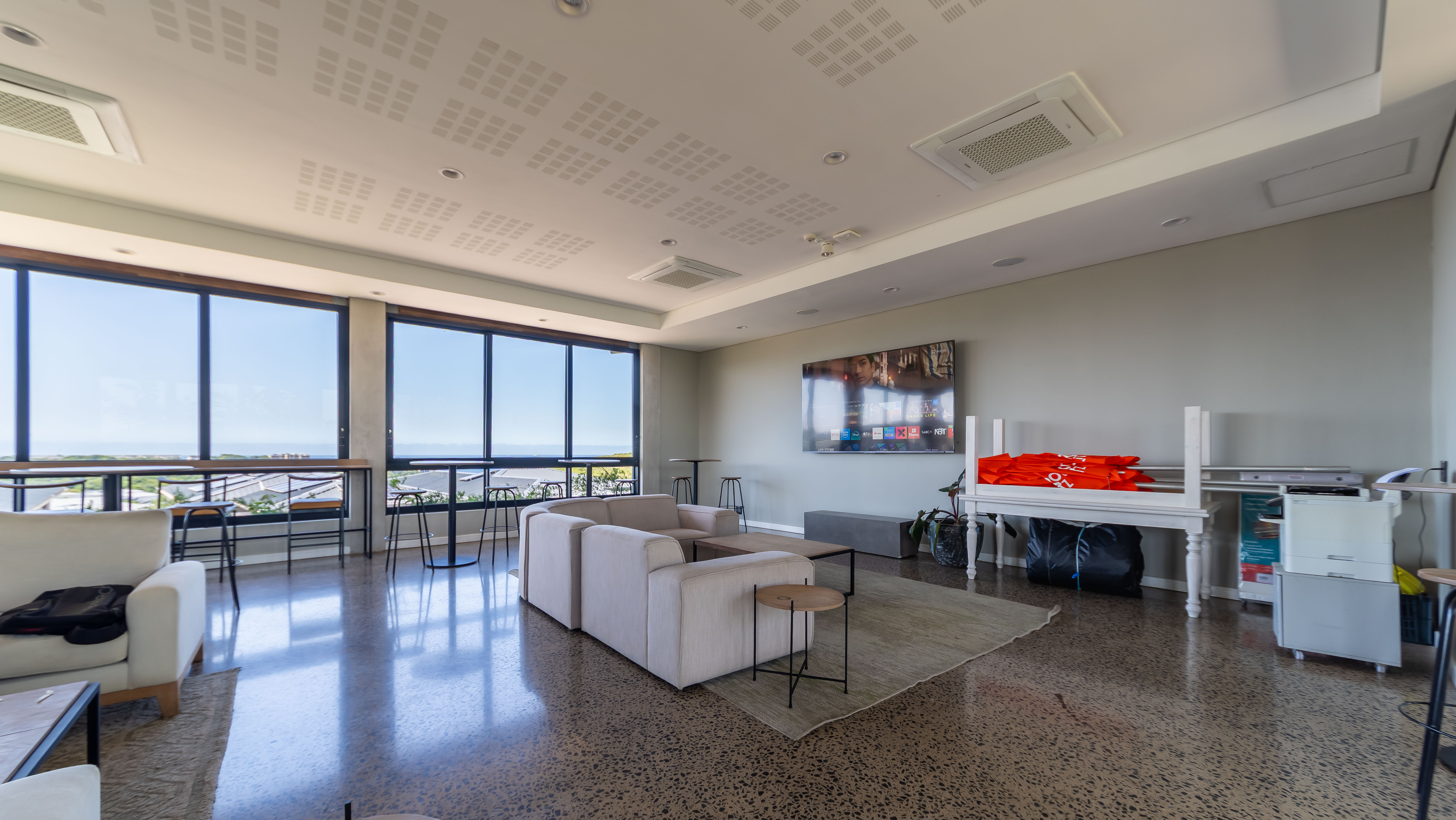  Luxury Single-Level Residence with Panoramic Sea Views in Salta Estate - 物件實景
