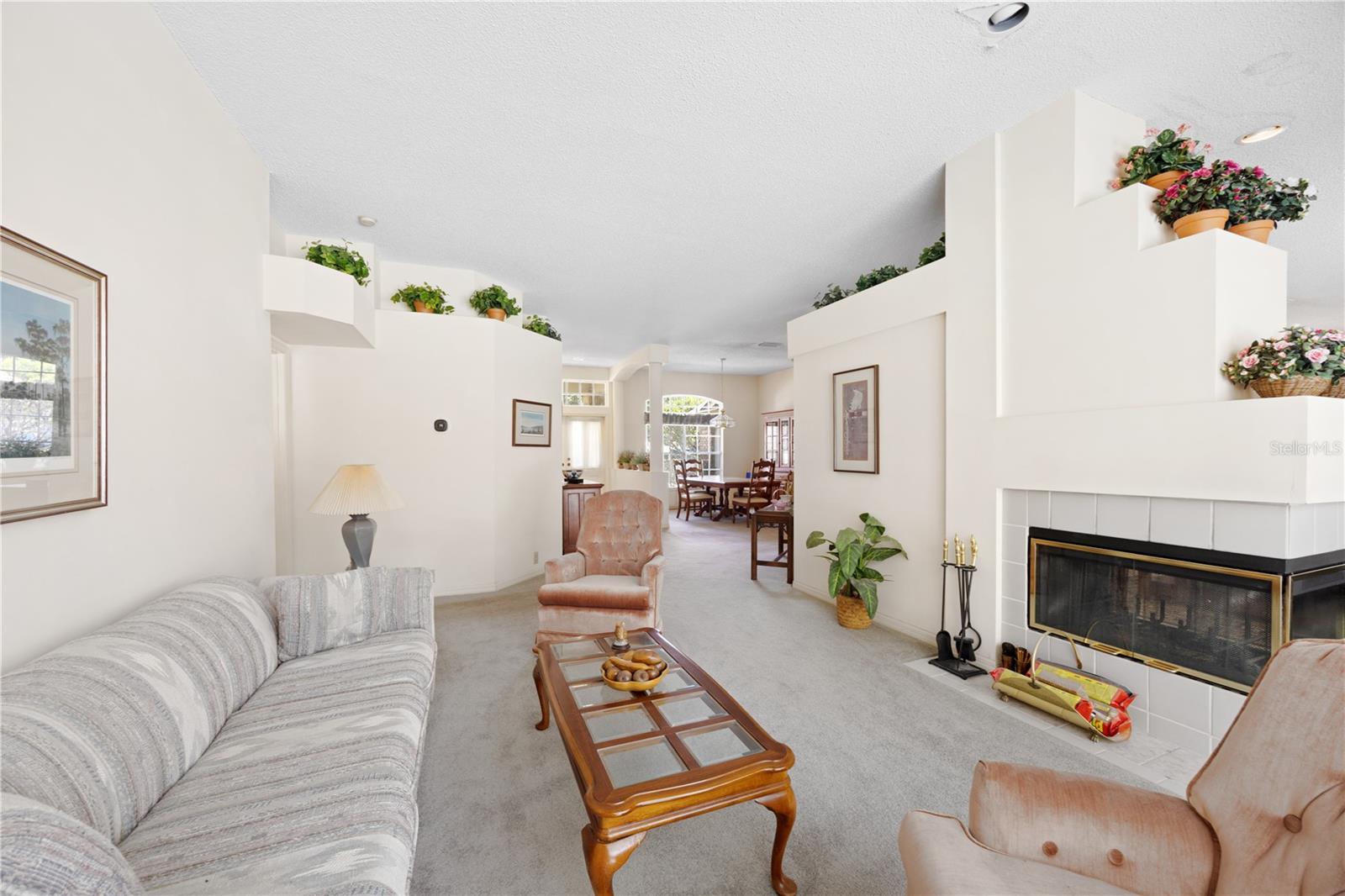 Oviedo, Florida, 32765, United States, 3 Bedrooms Bedrooms, ,3 BathroomsBathrooms,Residential,For Sale,1980040