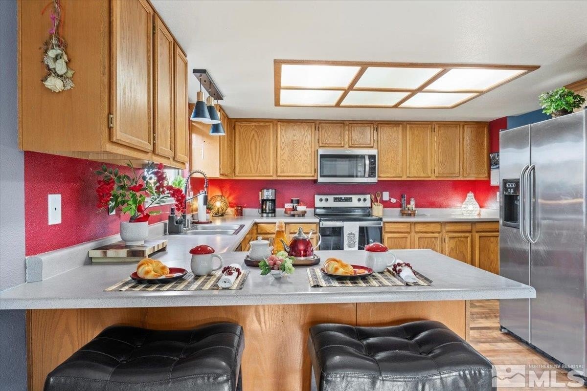 Sparks, Nevada, 89436, United States, 3 Bedrooms Bedrooms, ,3 BathroomsBathrooms,Residential,For Sale,1943111