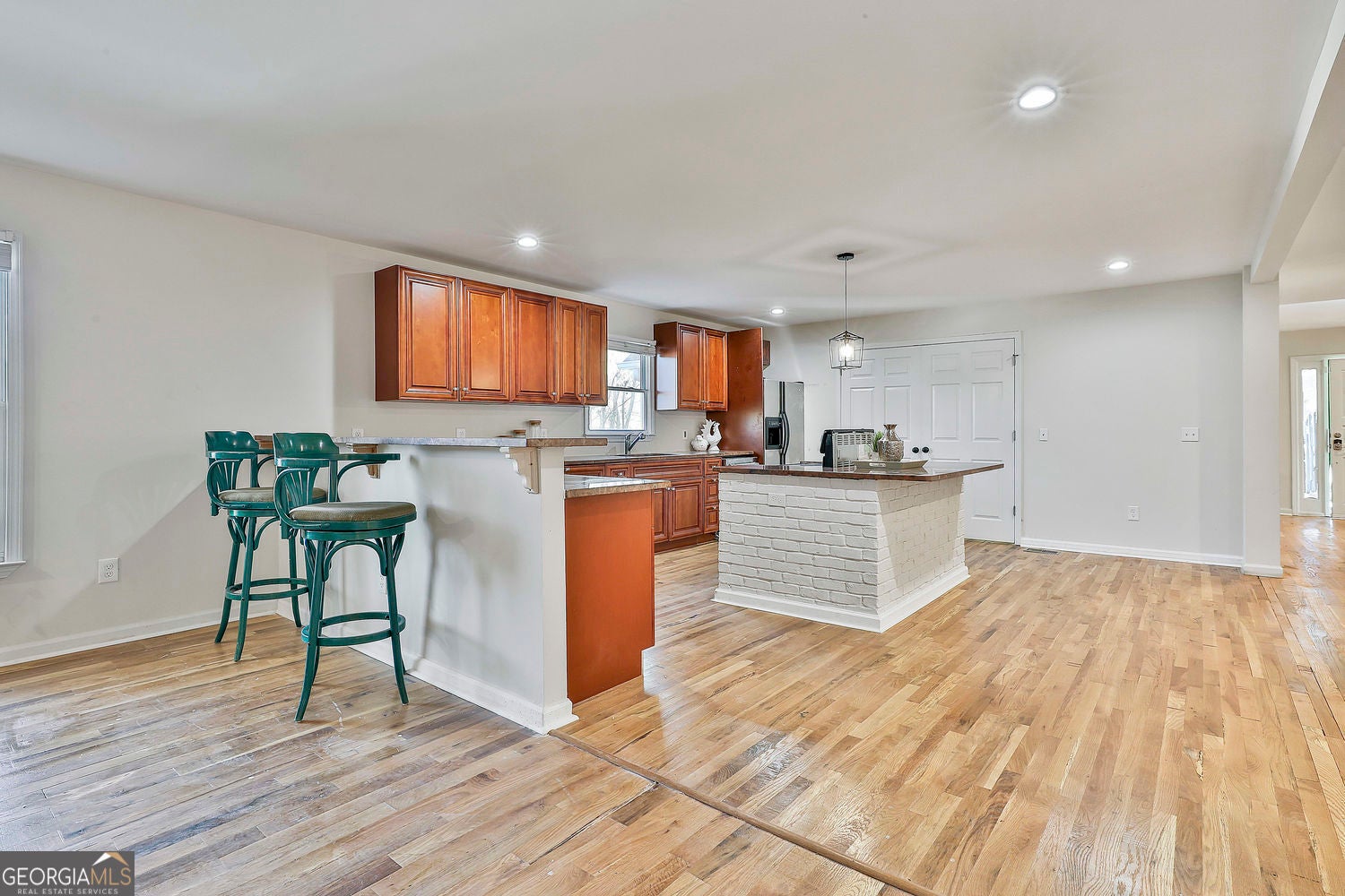 Atlanta, Georgia, 30314, United States, 5 Bedrooms Bedrooms, ,4 BathroomsBathrooms,Residential,For Sale,2006561