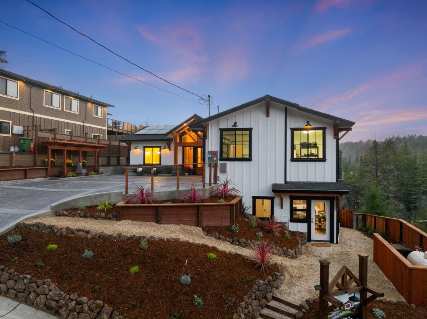 Boulder Creek, California, 95006, United States, 5 Bedrooms Bedrooms, ,4 BathroomsBathrooms,Residential,For Sale,1991450