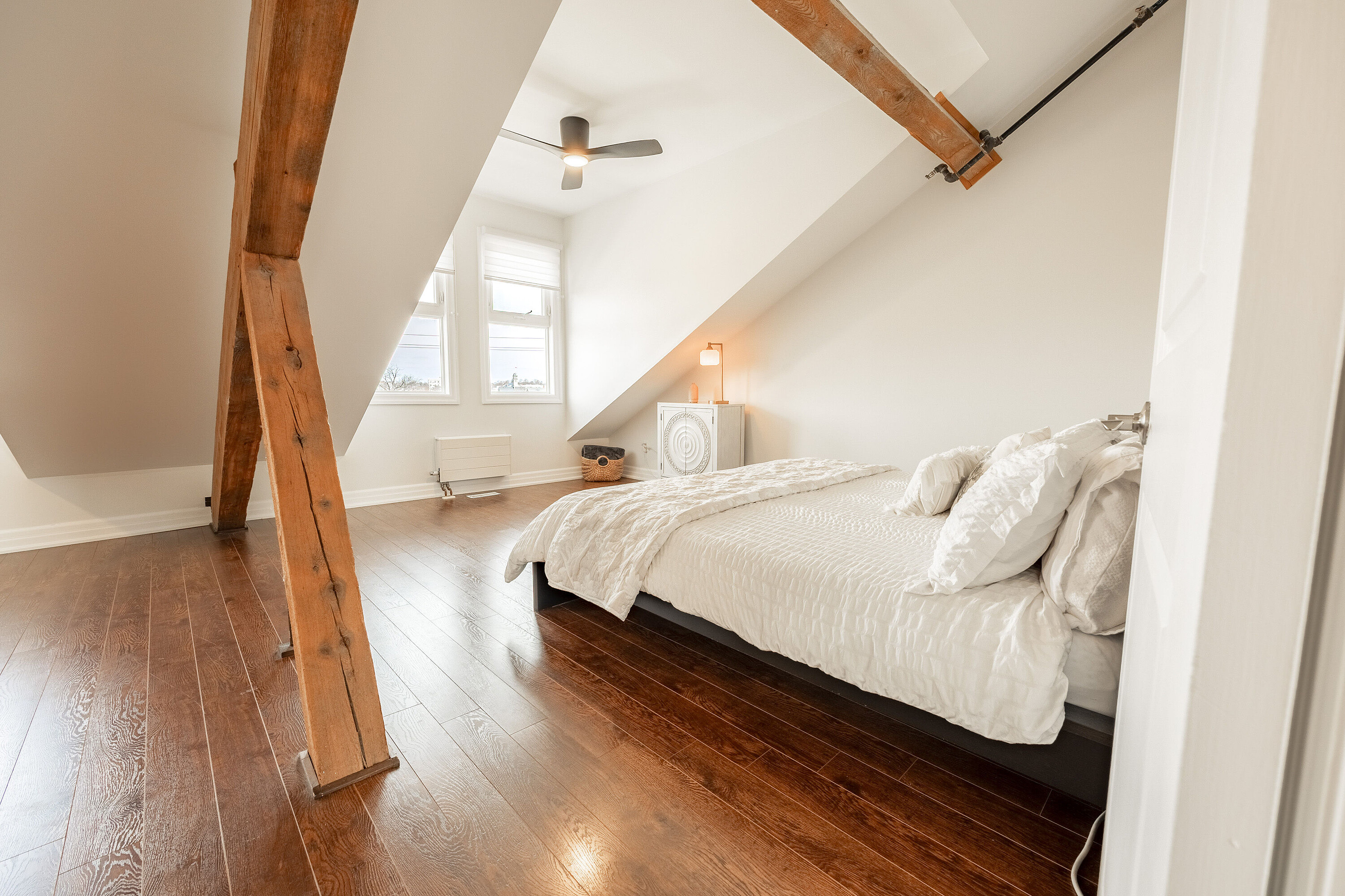  Brick & Beam Penthouse - 物件實景