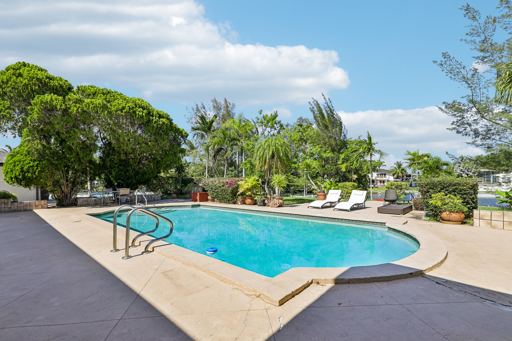  19805 NE 22nd Ave, Miami, FL, 33180 - 物件實景