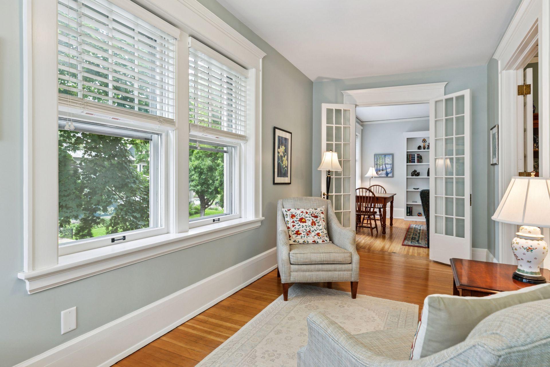Saint Paul, Minnesota, 55102, United States, 3 Bedrooms Bedrooms, ,1 BathroomBathrooms,Residential,For Sale,1940407