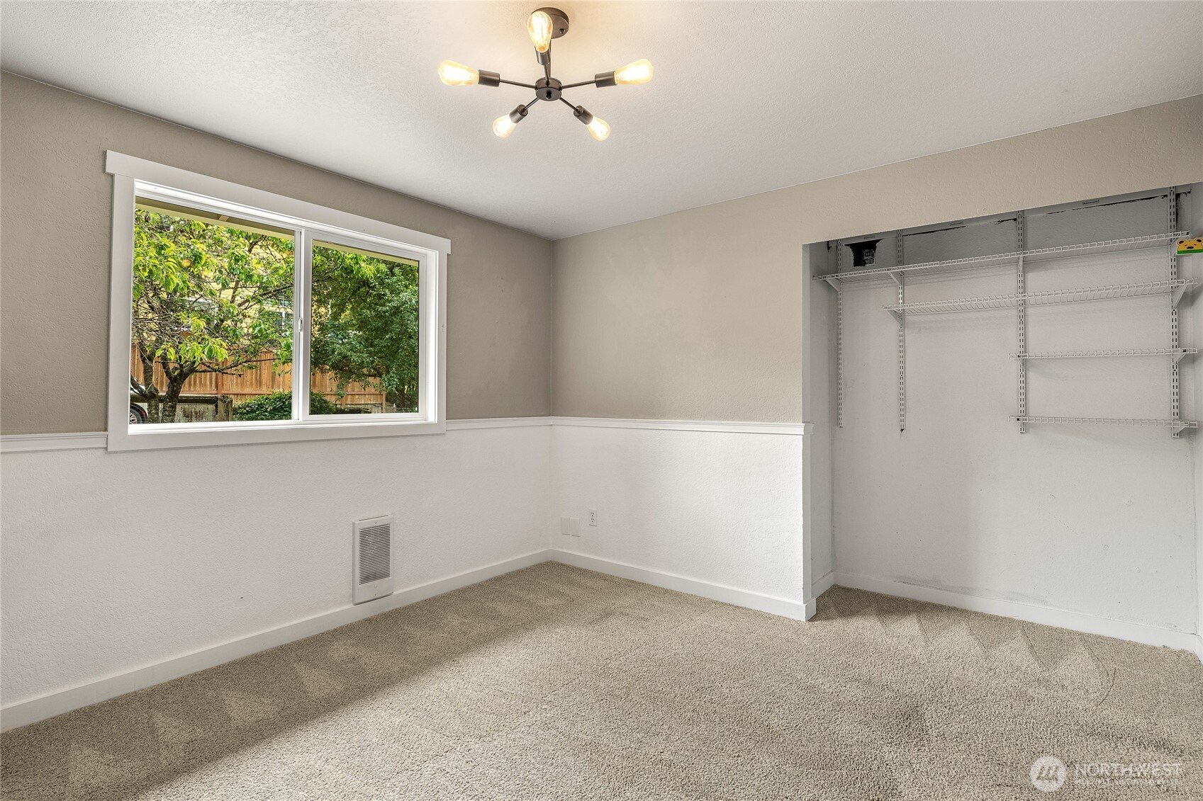 Bothell, Washington, 98012, United States, ,Land,For Sale,1913569