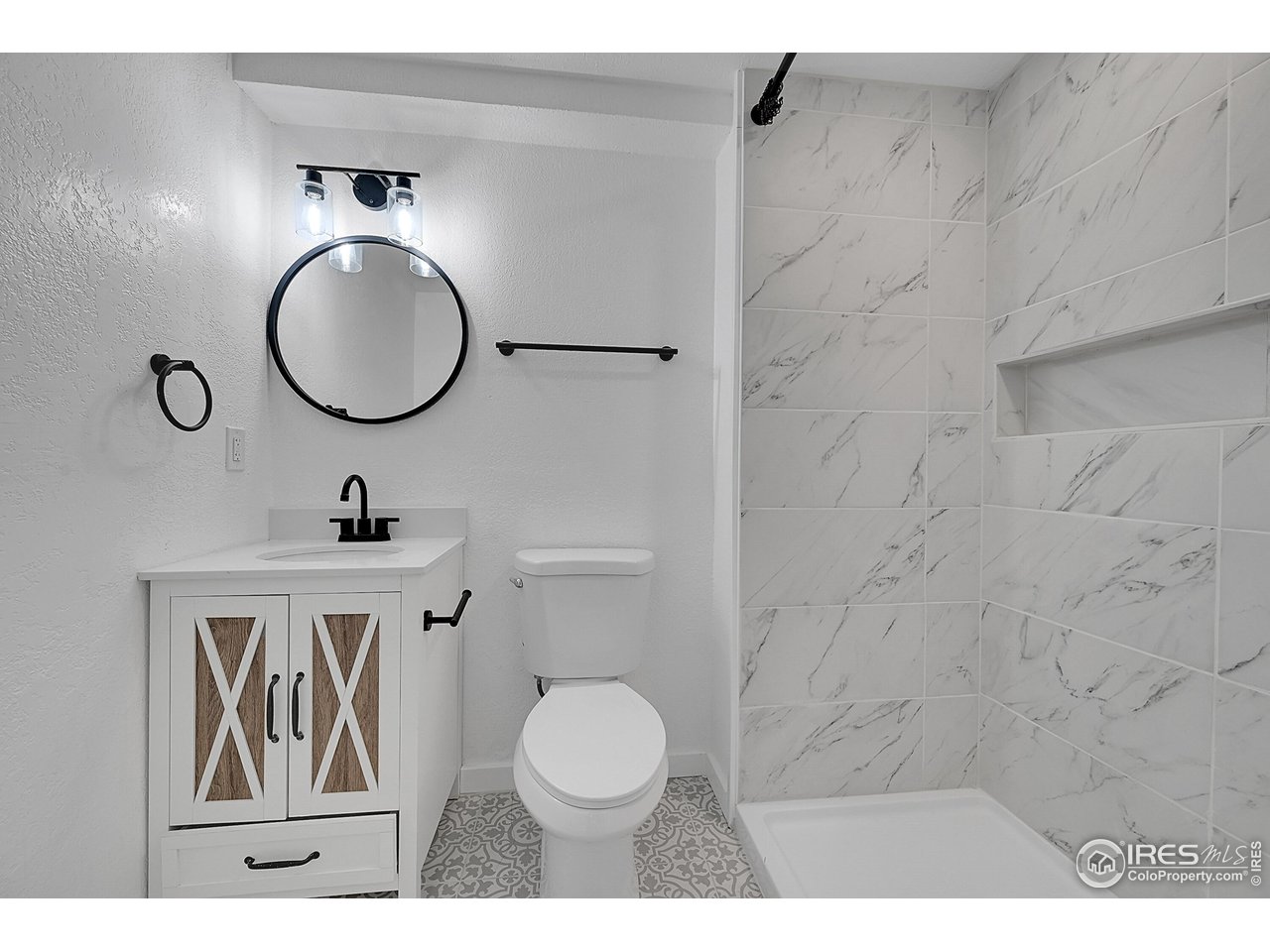 Longmont, Colorado, 80501, United States, 4 Bedrooms Bedrooms, ,1 BathroomBathrooms,Residential,For Sale,1989639