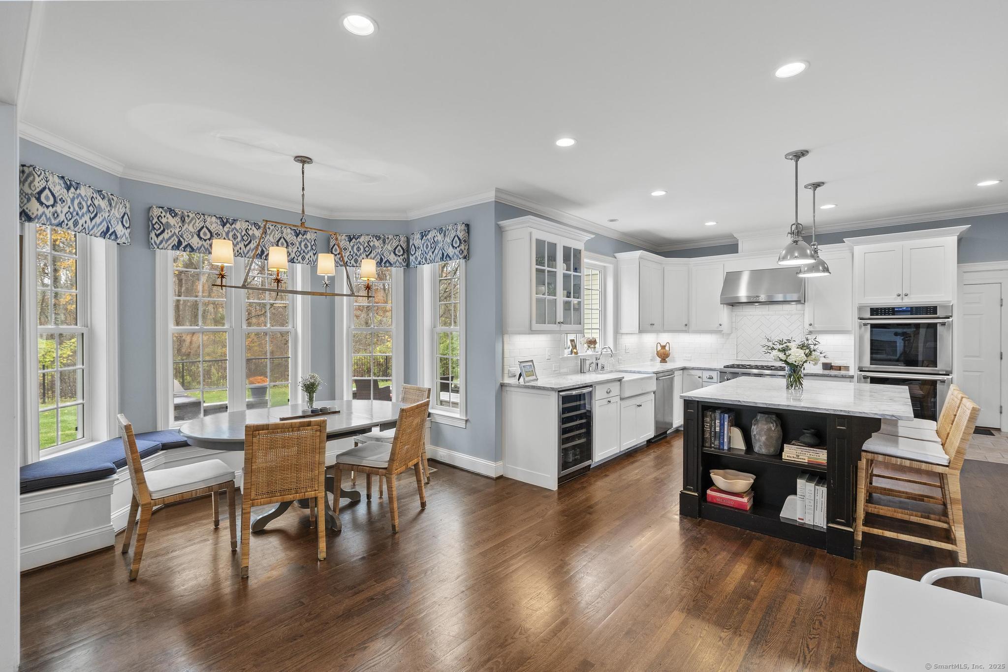 West Hartford, Connecticut, 06117, United States, 4 Bedrooms Bedrooms, ,5 BathroomsBathrooms,Residential,For Sale,1989224