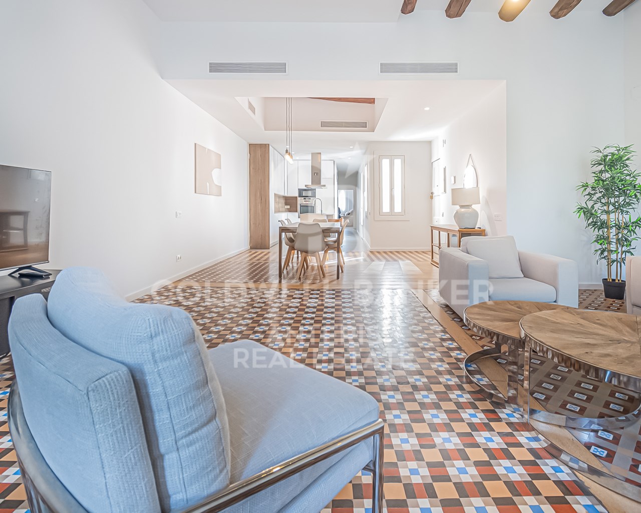 Barcelona, Catalonia, ES, 3 Bedrooms Bedrooms, ,2 BathroomsBathrooms,Residential,For Sale,1827864