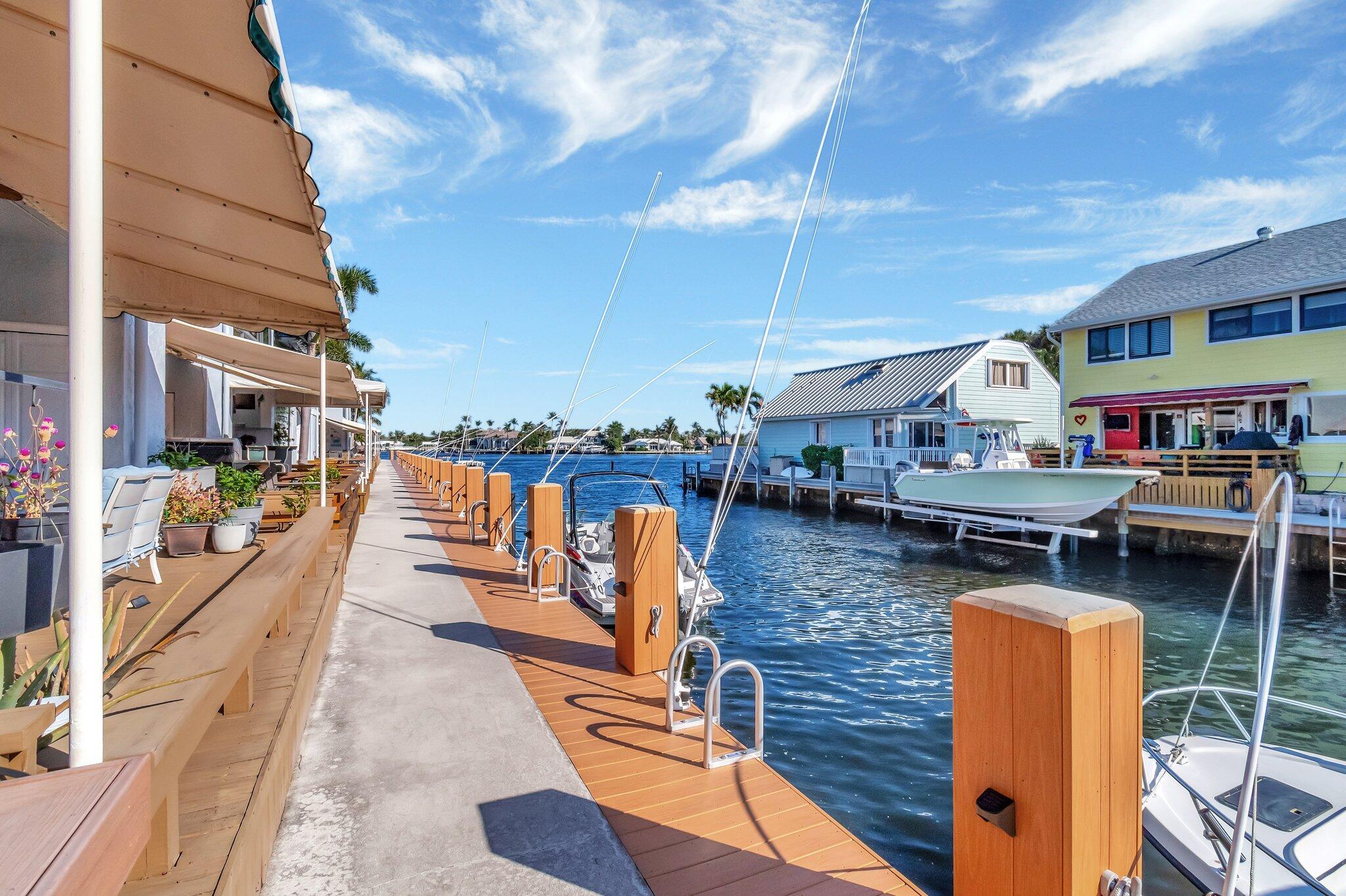 Boynton Beach, Florida, 33435, United States, 2 Bedrooms Bedrooms, ,3 BathroomsBathrooms,Residential,For Sale,1927808