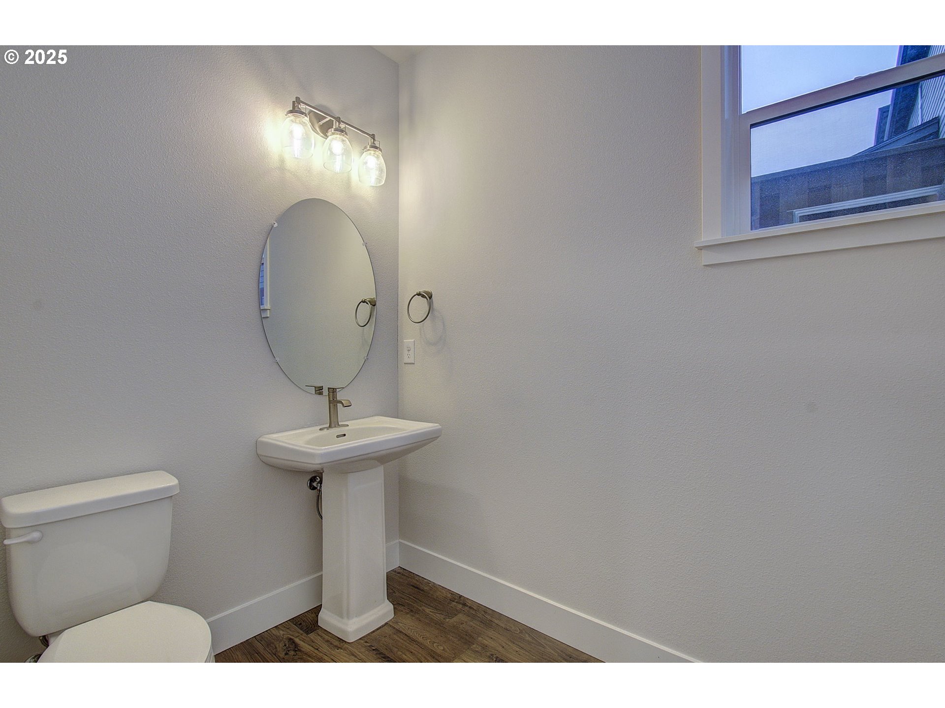 Vancouver, Washington, 98665, United States, 4 Bedrooms Bedrooms, ,2 BathroomsBathrooms,Residential,For Sale,2000903