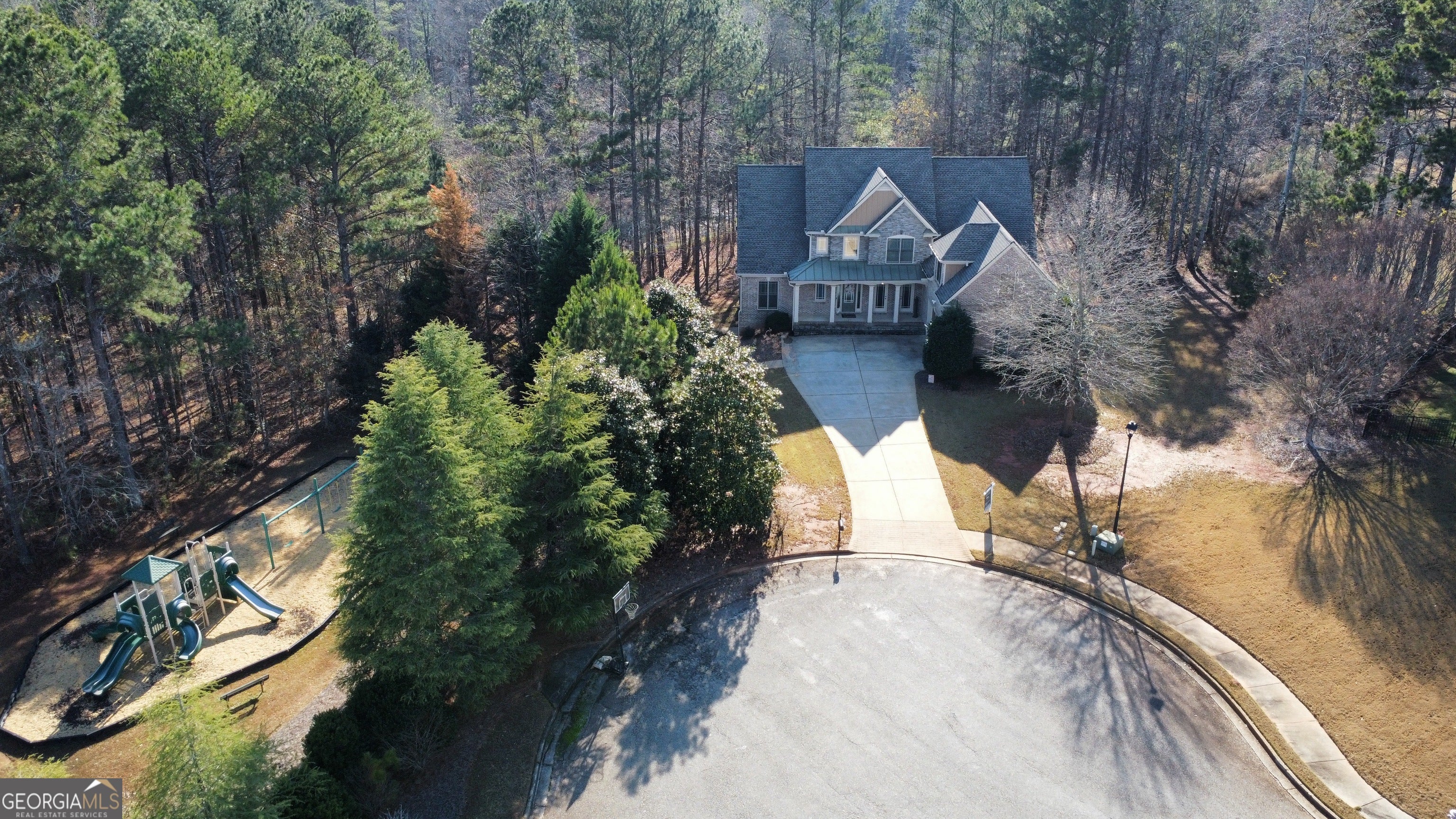 Douglasville, Georgia, 30135, United States, 5 Bedrooms Bedrooms, ,4 BathroomsBathrooms,Residential,For Sale,1999896