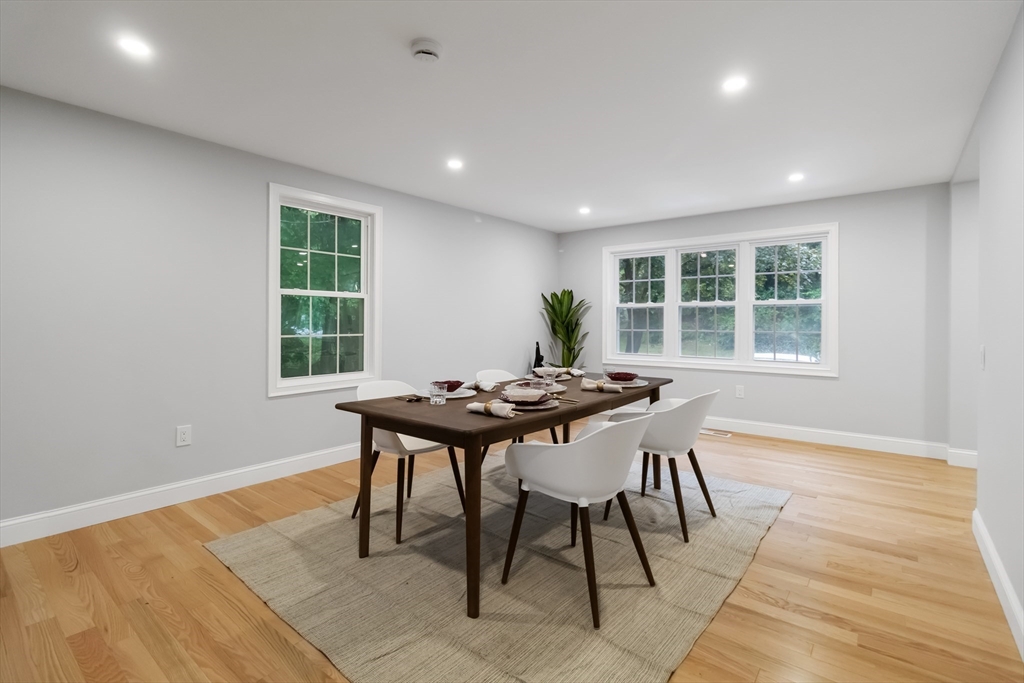 Wayland, Massachusetts, 01778, United States, 3 Bedrooms Bedrooms, ,2 BathroomsBathrooms,Residential,For Sale,1891680