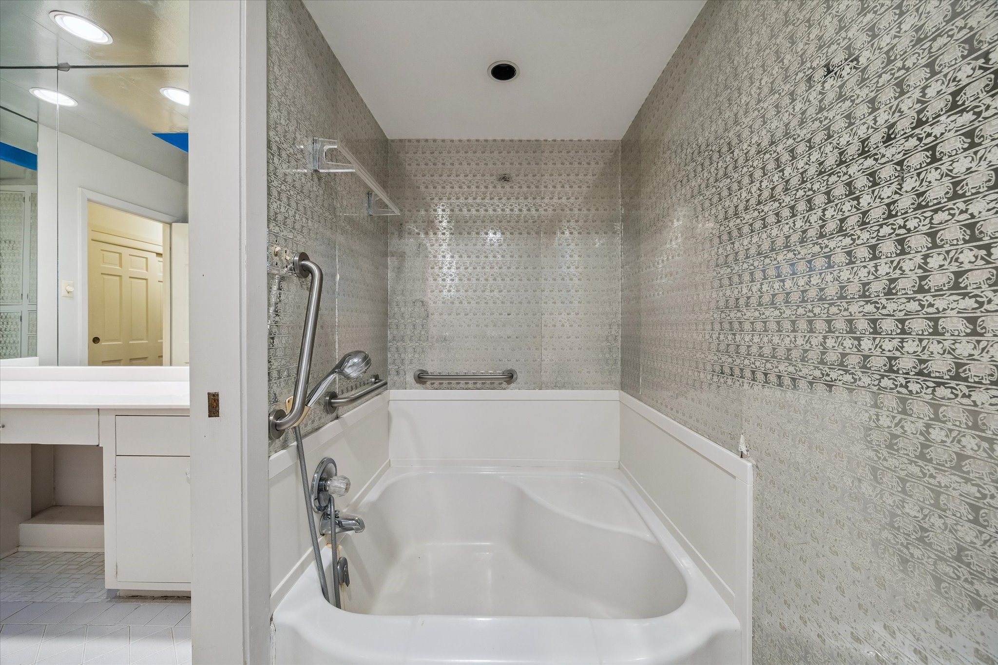  2126 Chimney Rock Road - 物件實景