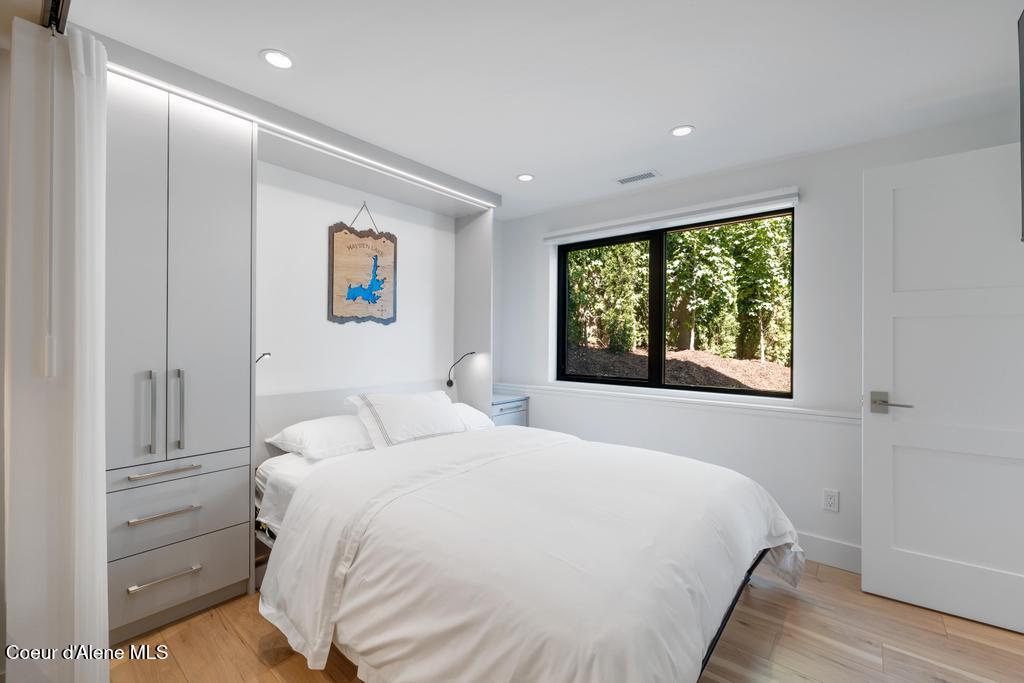 Hayden Lake, Idaho, 83835, United States, 4 Bedrooms Bedrooms, ,4 BathroomsBathrooms,Residential,For Sale,1983498