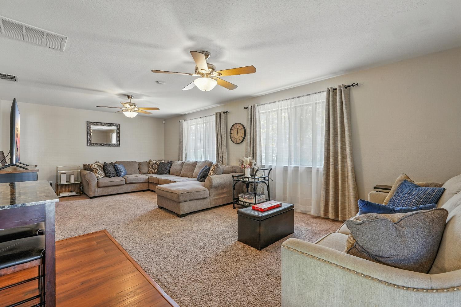 Sacramento, California, 95841, United States, 4 Bedrooms Bedrooms, ,2 BathroomsBathrooms,Residential,For Sale,1924634