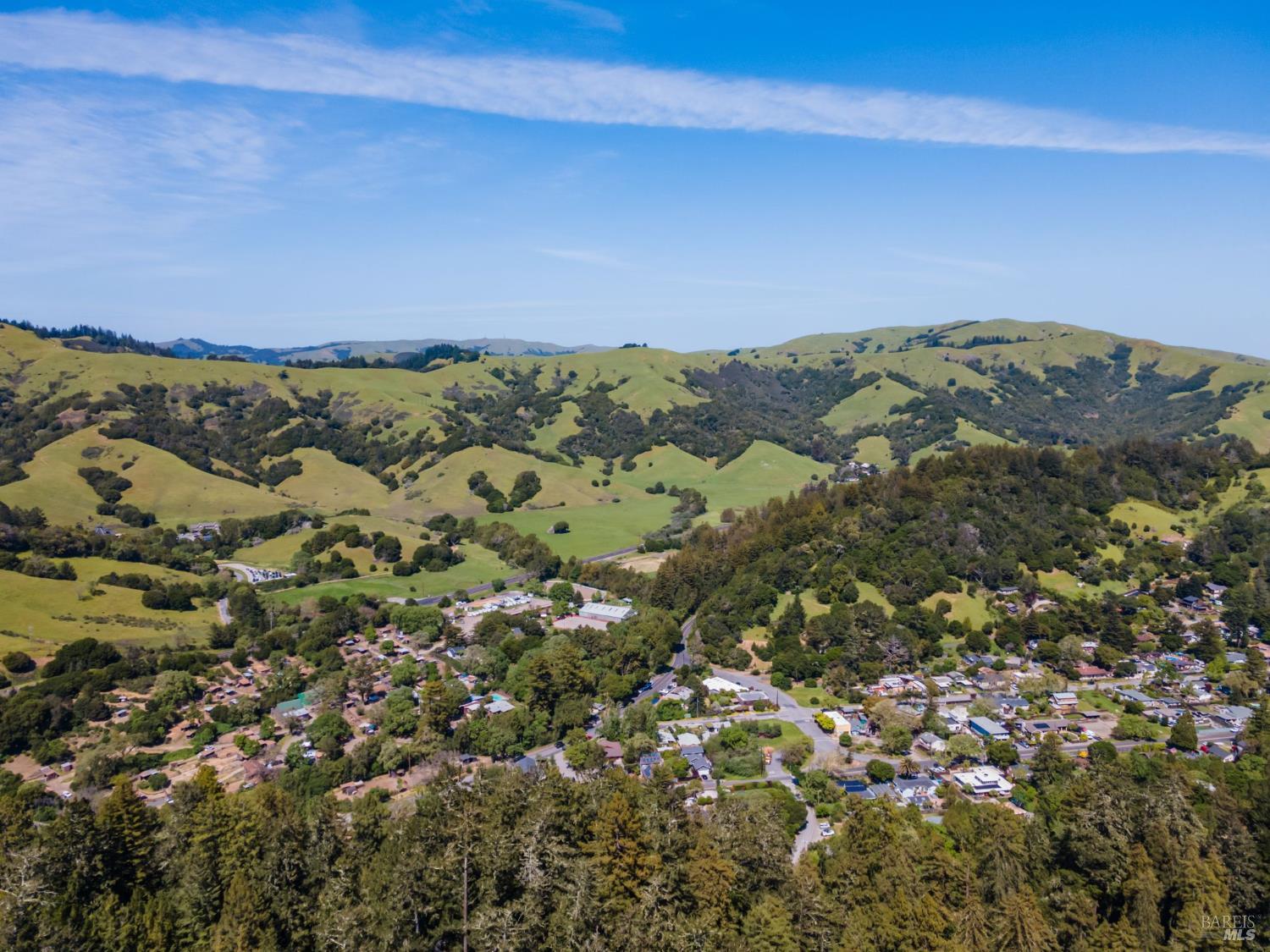 Woodacre, California, 94973, United States, 4 Bedrooms Bedrooms, ,5 BathroomsBathrooms,Residential,For Sale,1847127