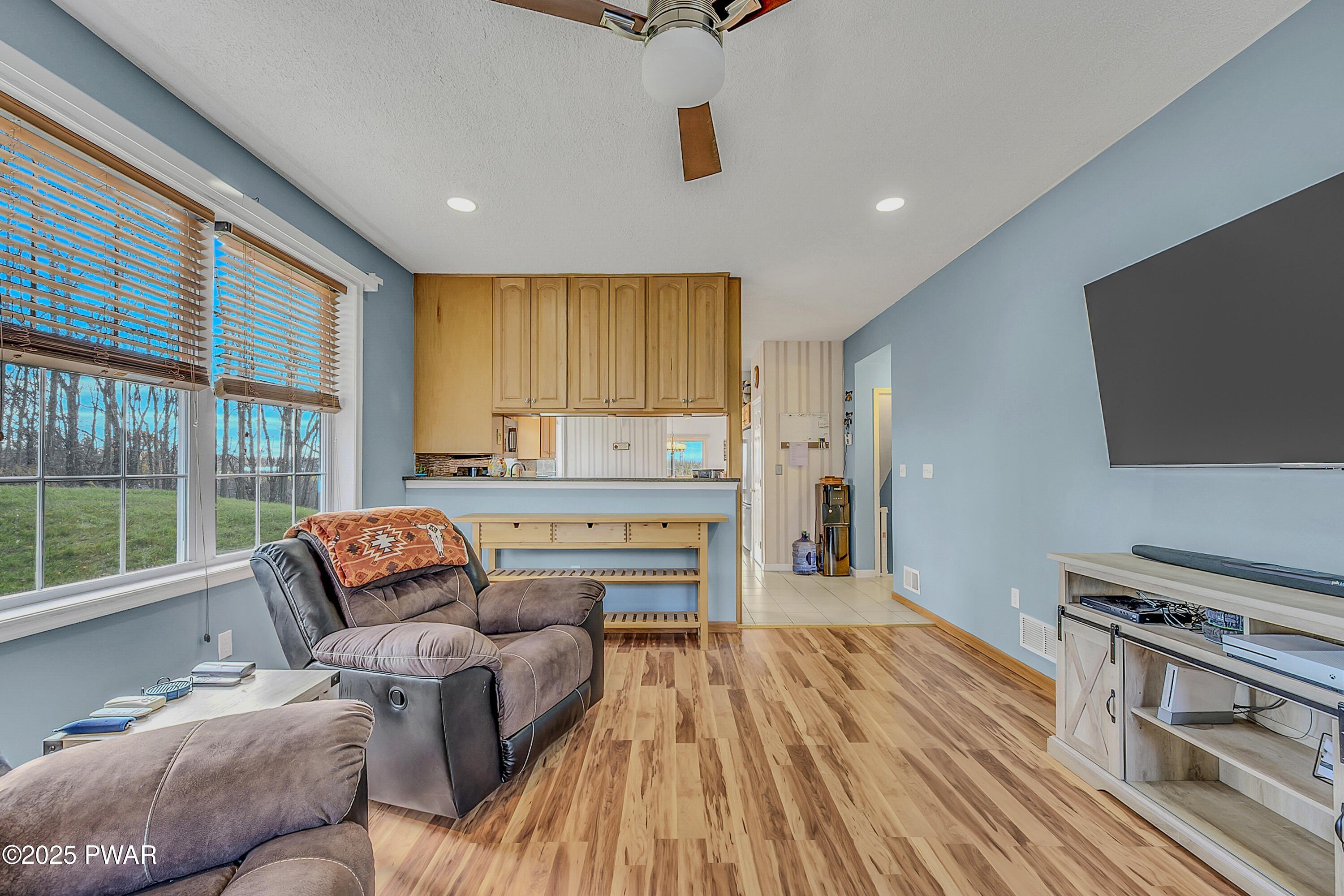 Moscow, Pennsylvania, 18444, United States, 4 Bedrooms Bedrooms, ,3 BathroomsBathrooms,Residential,For Sale,1987034