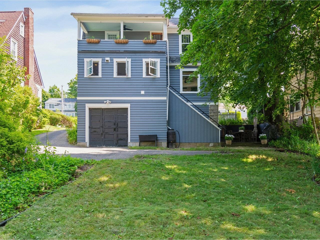 Burlington, Vermont, 05401, United States, 3 Bedrooms Bedrooms, ,2 BathroomsBathrooms,Residential,For Sale,1906339