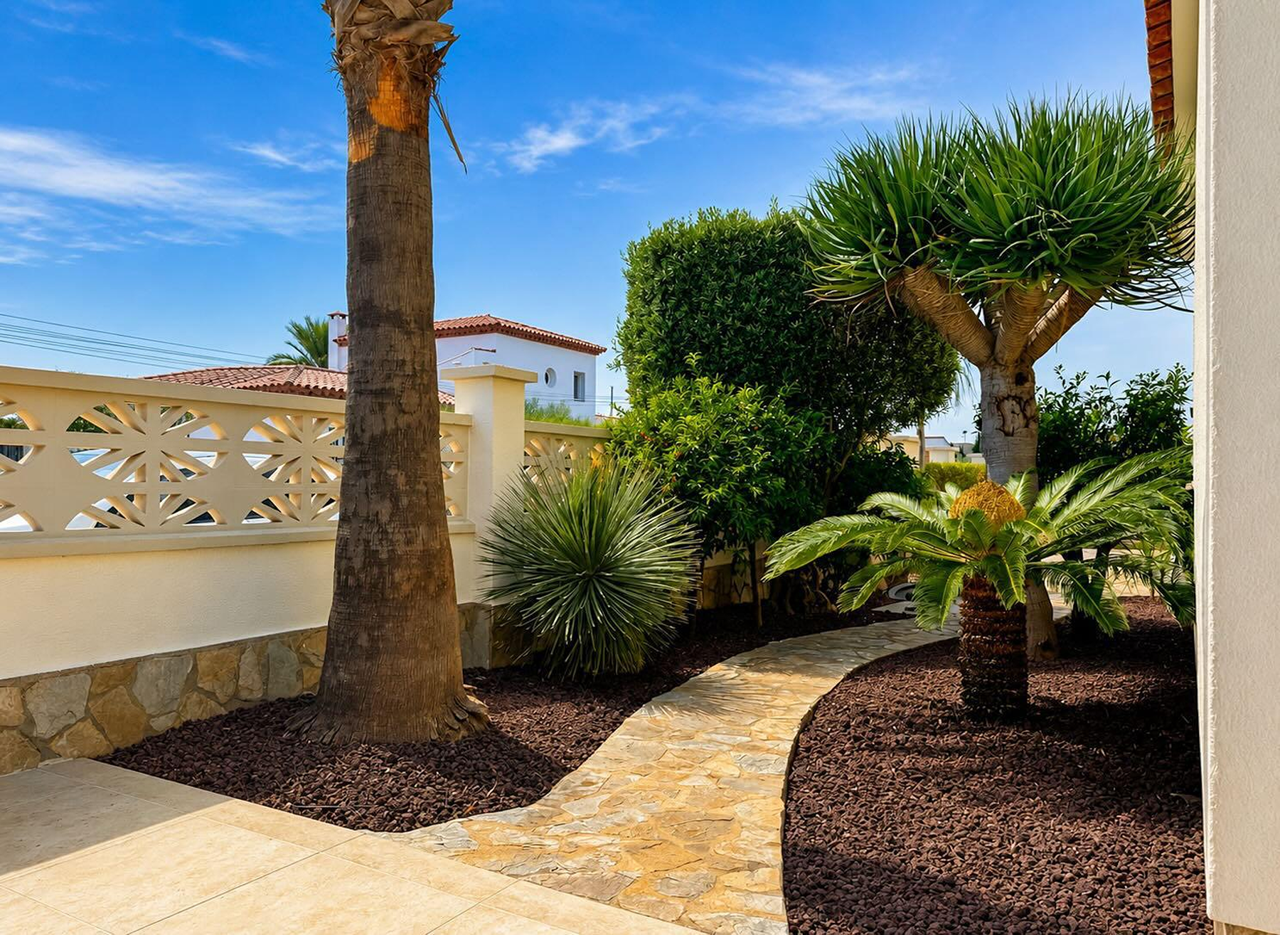  Contemporary villa with a 24-meter mooring in Santa Margarida, Roses - 物件實景