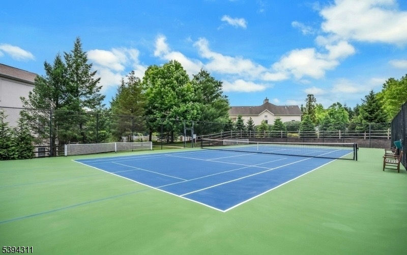 Cedar Grove Twp., New Jersey, 07009, United States, 2 Bedrooms Bedrooms, ,2 BathroomsBathrooms,Residential,For Sale,1989209