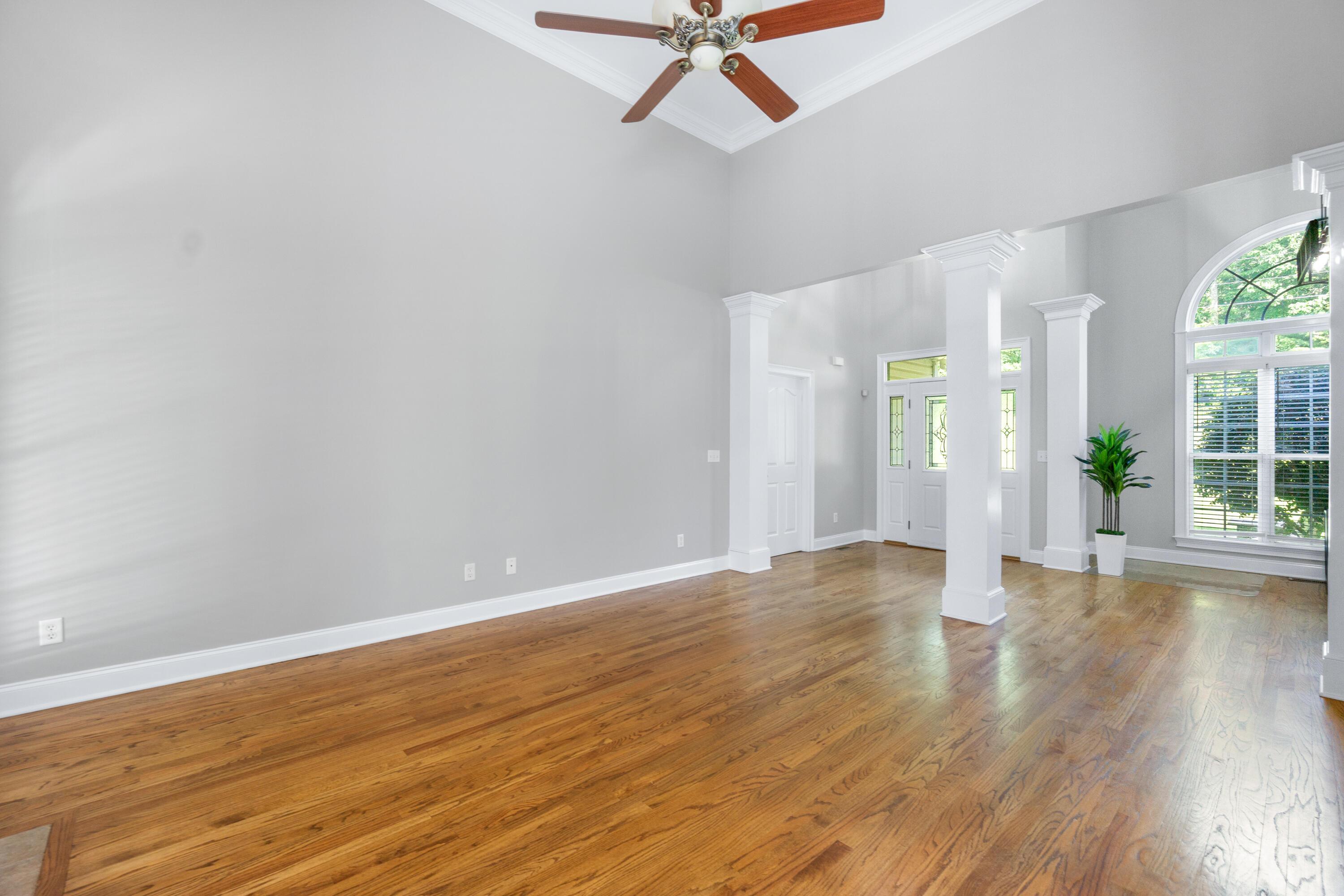 LaFayette, Georgia, 30728, United States, 5 Bedrooms Bedrooms, ,3 BathroomsBathrooms,Residential,For Sale,1883031