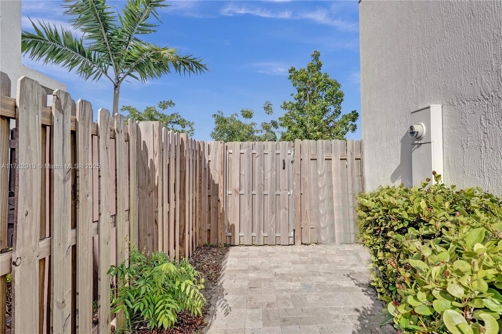 Miami, Florida, 33179, United States, 4 Bedrooms Bedrooms, ,3 BathroomsBathrooms,Residential,For Sale,1768374