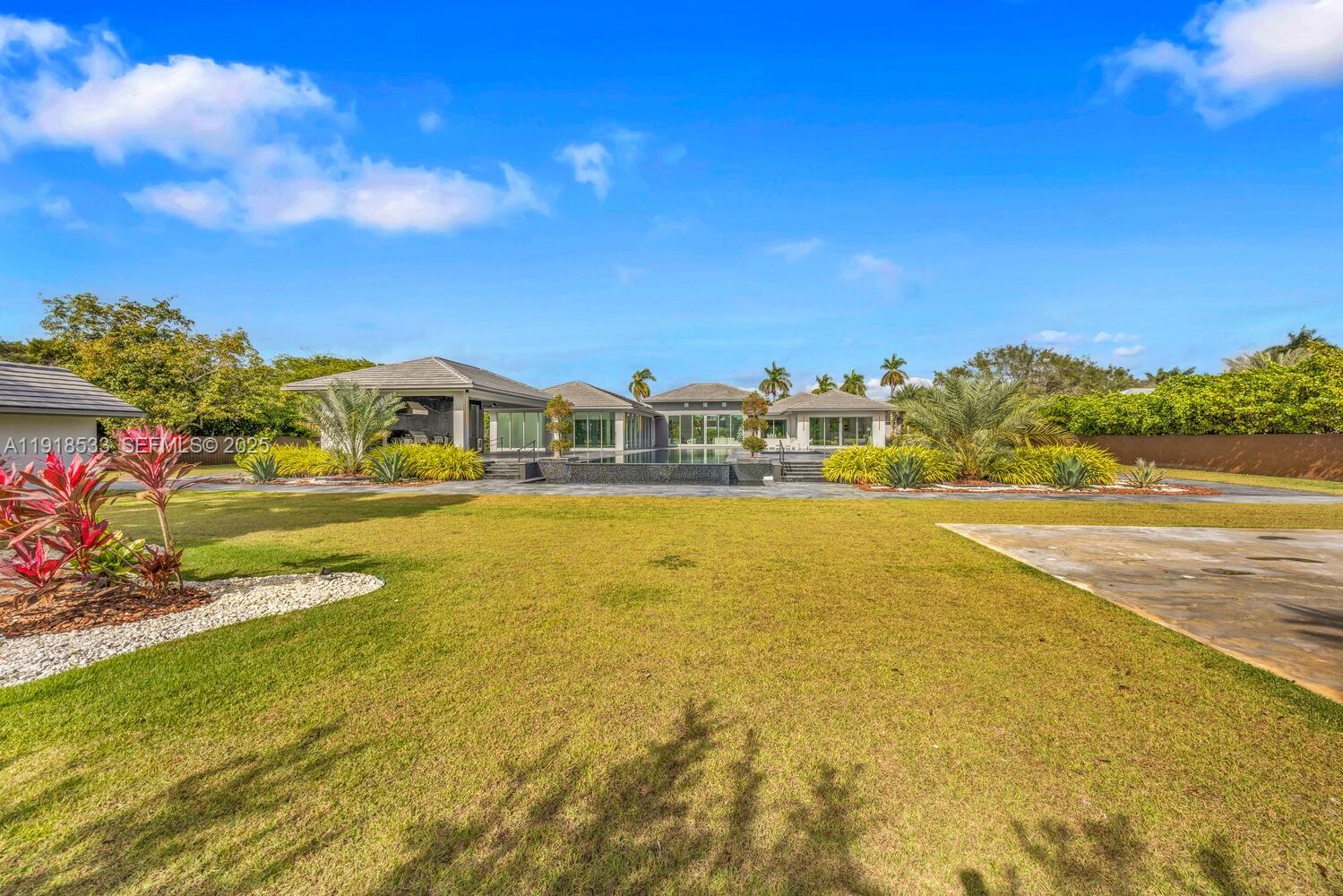 Miami, Florida, 33173, United States, 6 Bedrooms Bedrooms, ,7 BathroomsBathrooms,Residential,For Sale,2001798